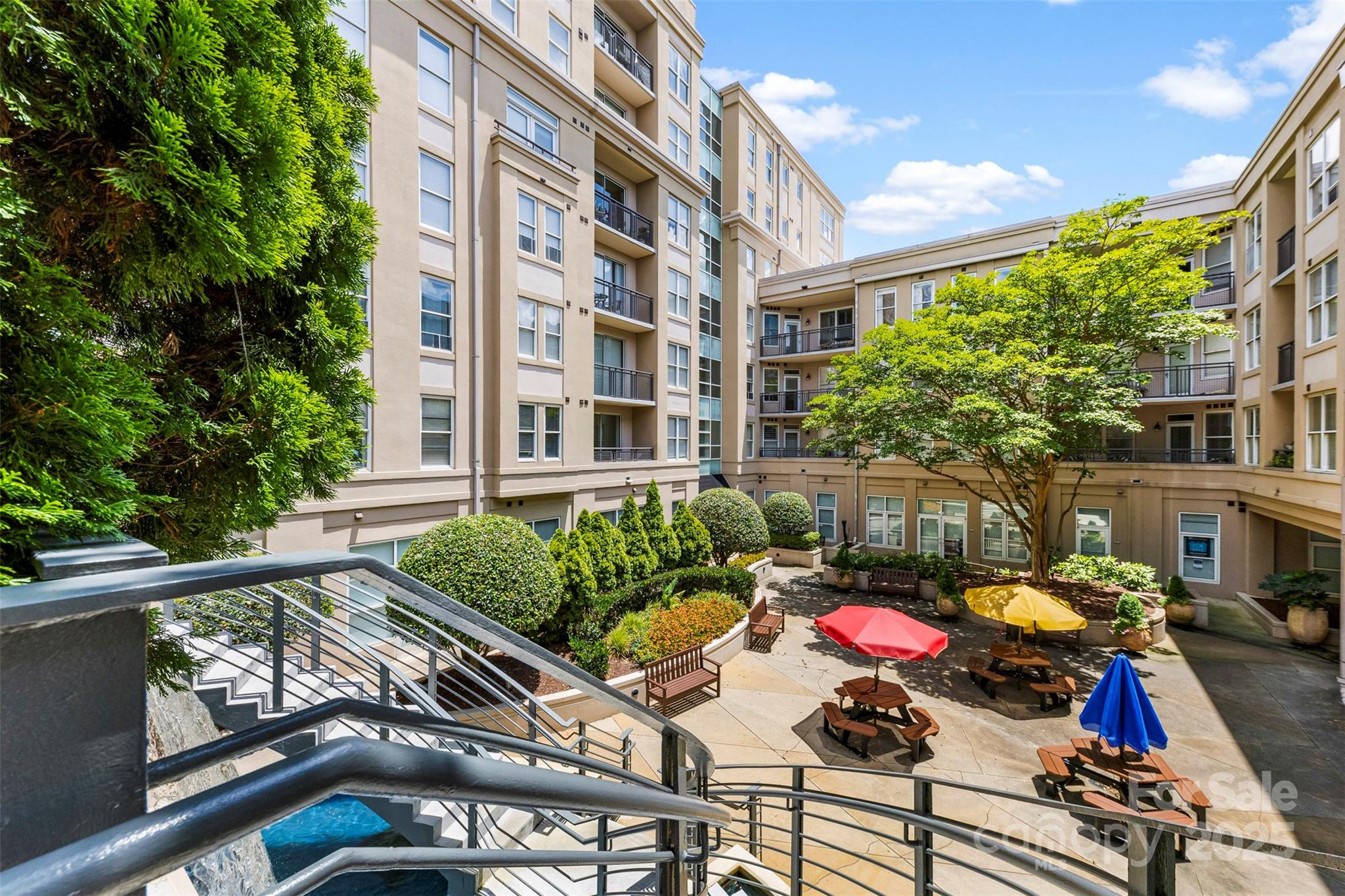 1315 E Boulevard Boulevard 204 Property Photo 35