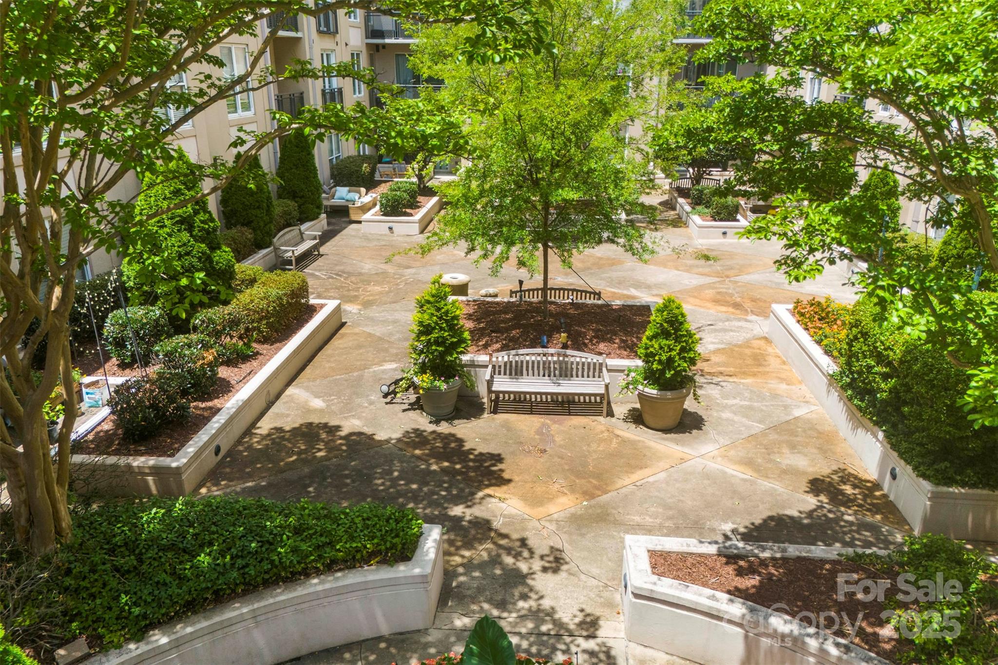 1315 E Boulevard Boulevard 204 Property Photo 36