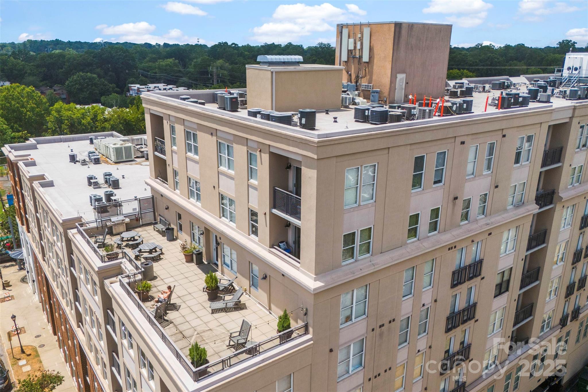 1315 E Boulevard Boulevard 204 Property Photo 38