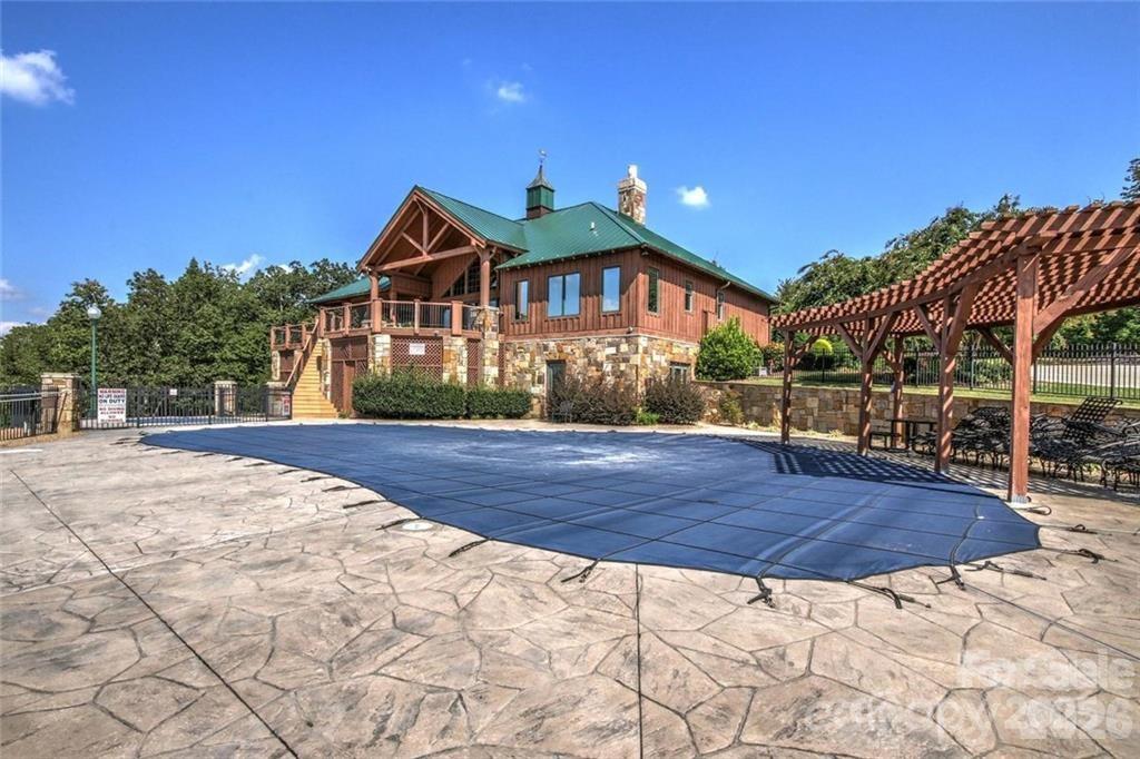 350 Pinnacle Trail Property Photo 3