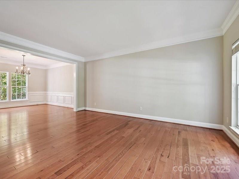 6932 Augustine Way Property Photo 6