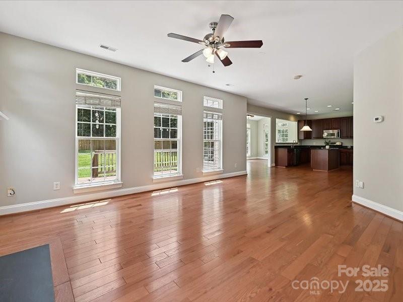 6932 Augustine Way Property Photo 15