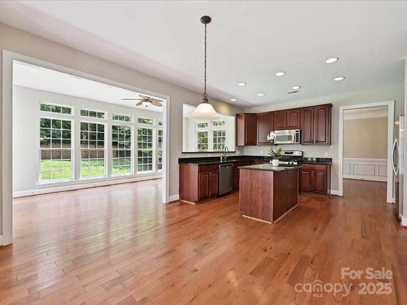 6932 Augustine Way Property Photo 16