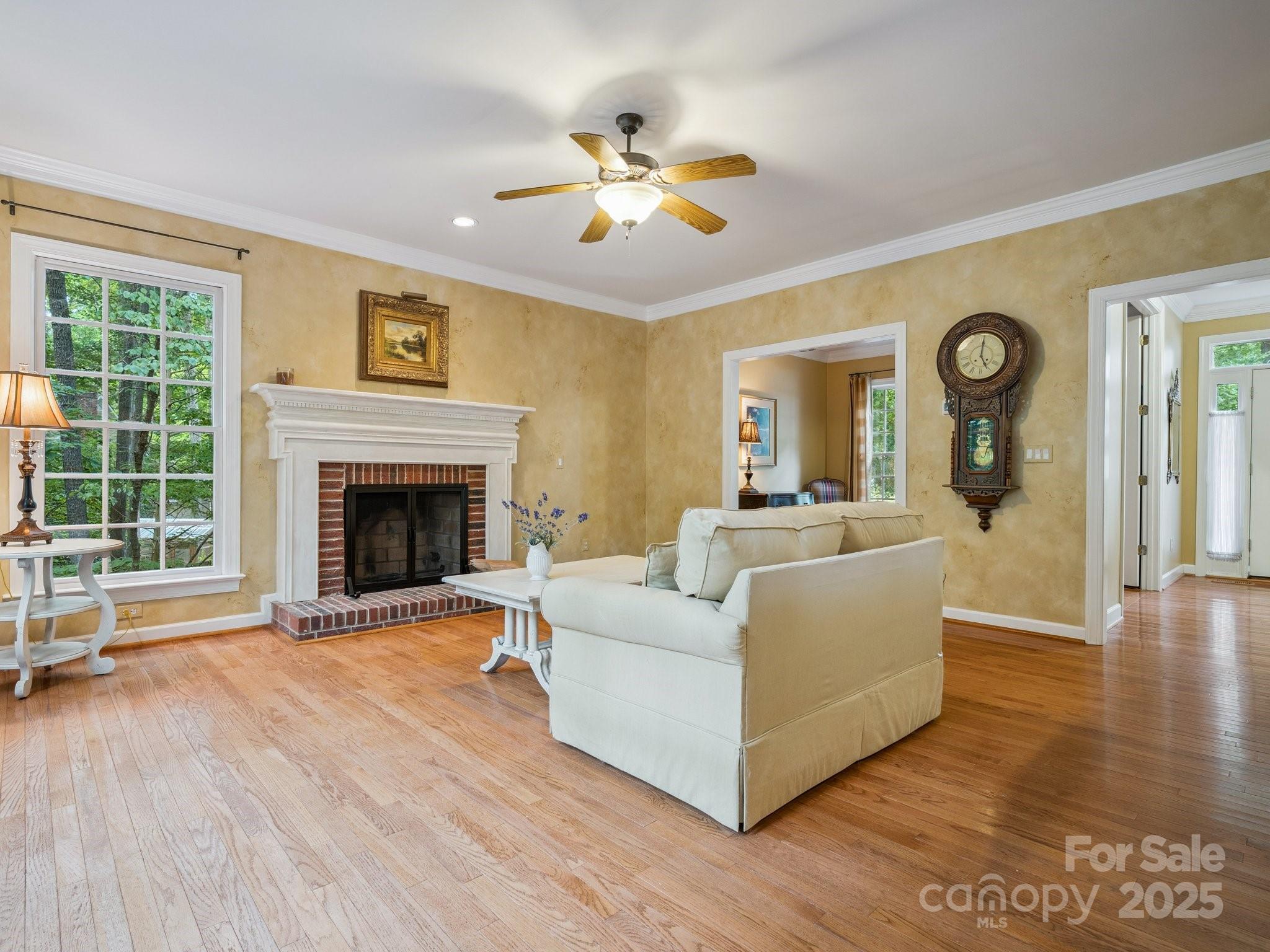 423 Shrewsbury Lane Property Photo 9