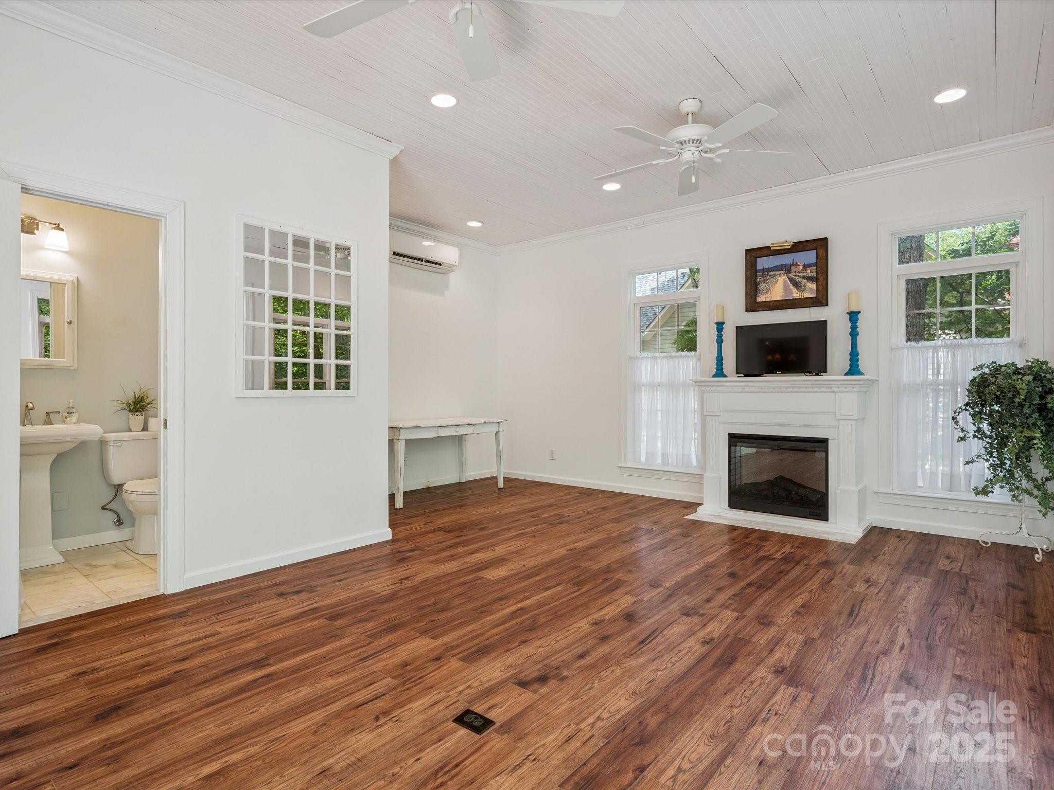 423 Shrewsbury Lane Property Photo 18