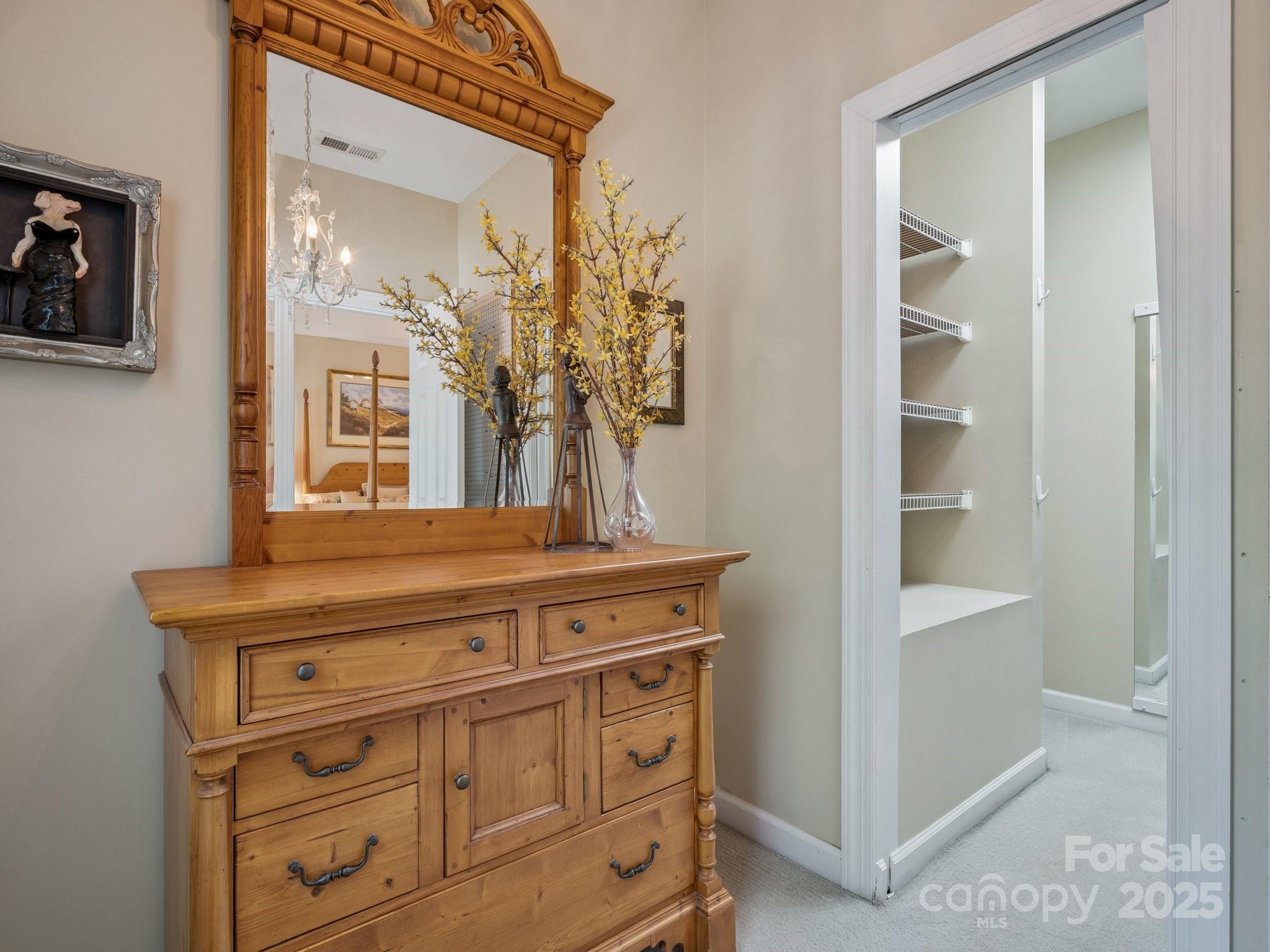 423 Shrewsbury Lane Property Photo 23
