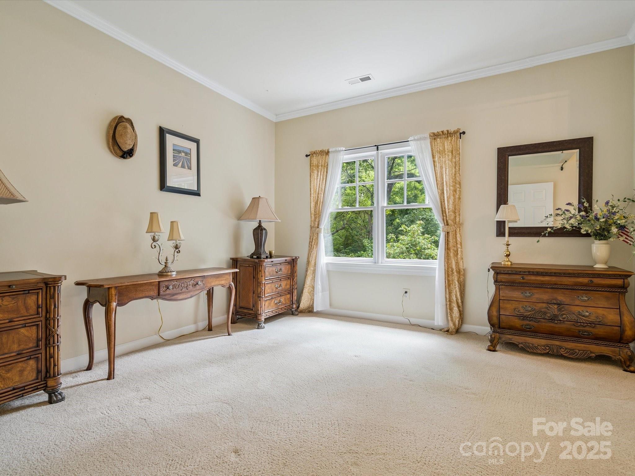 423 Shrewsbury Lane Property Photo 24