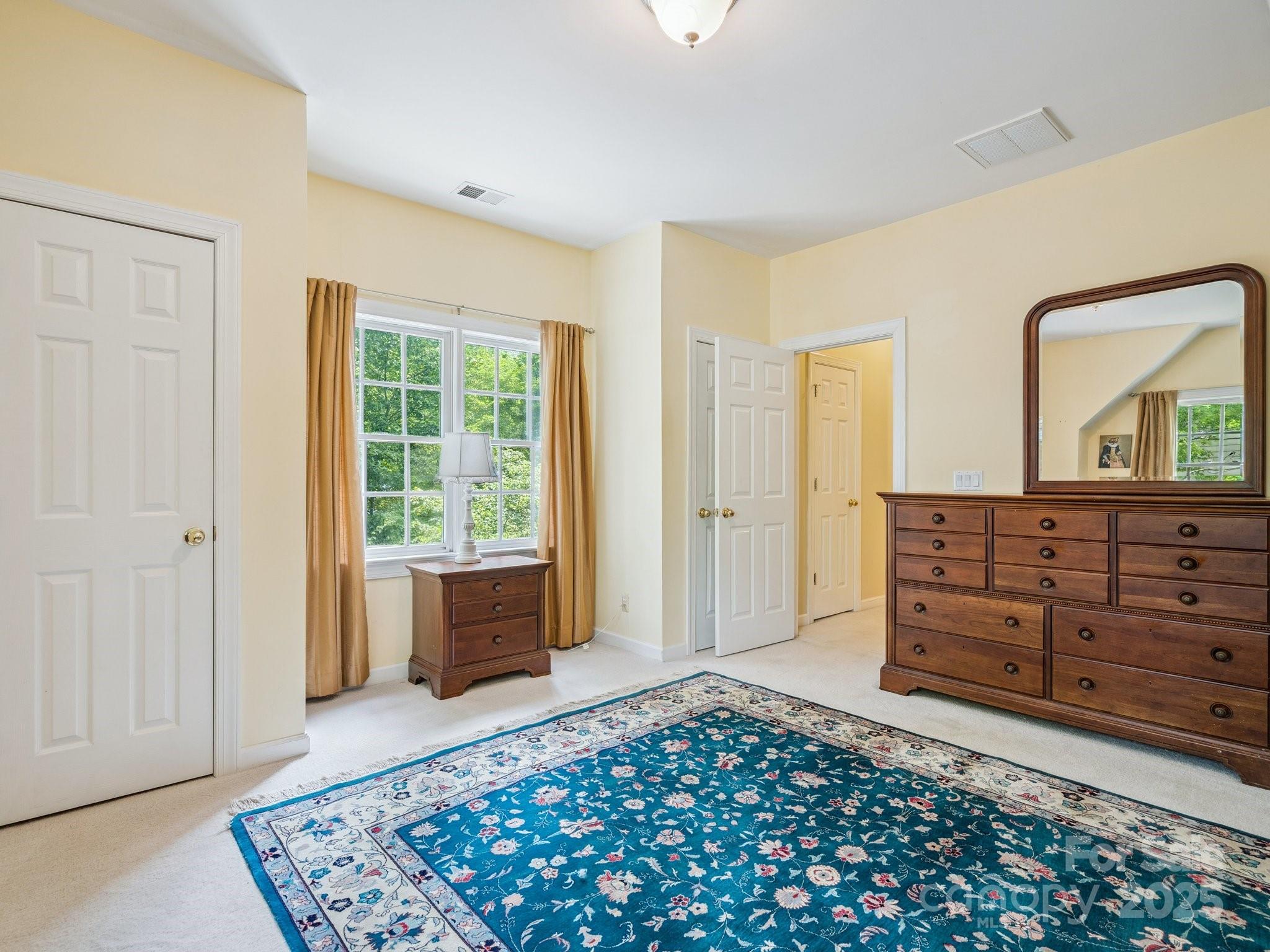 423 Shrewsbury Lane Property Photo 27