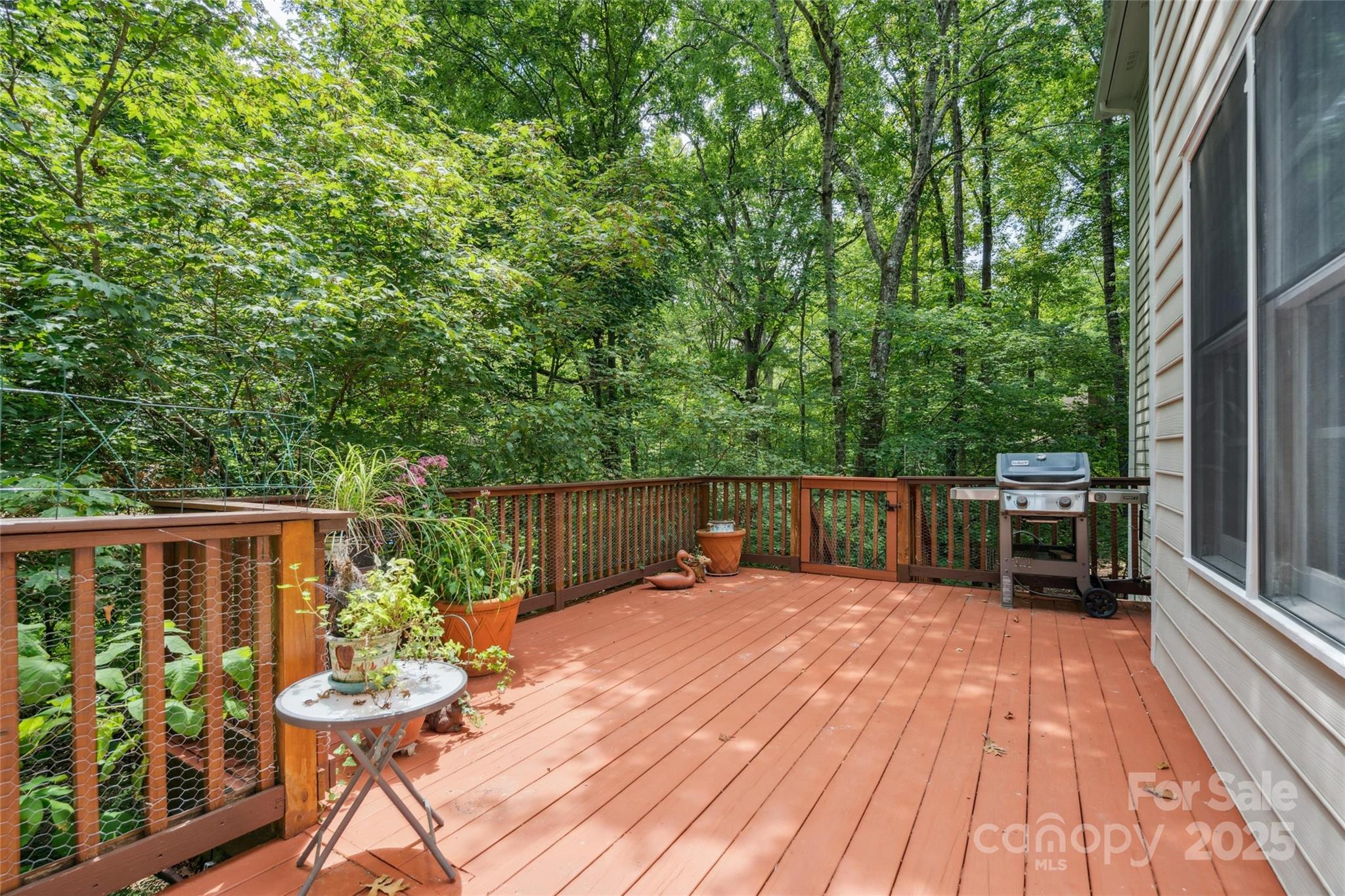 423 Shrewsbury Lane Property Photo 33