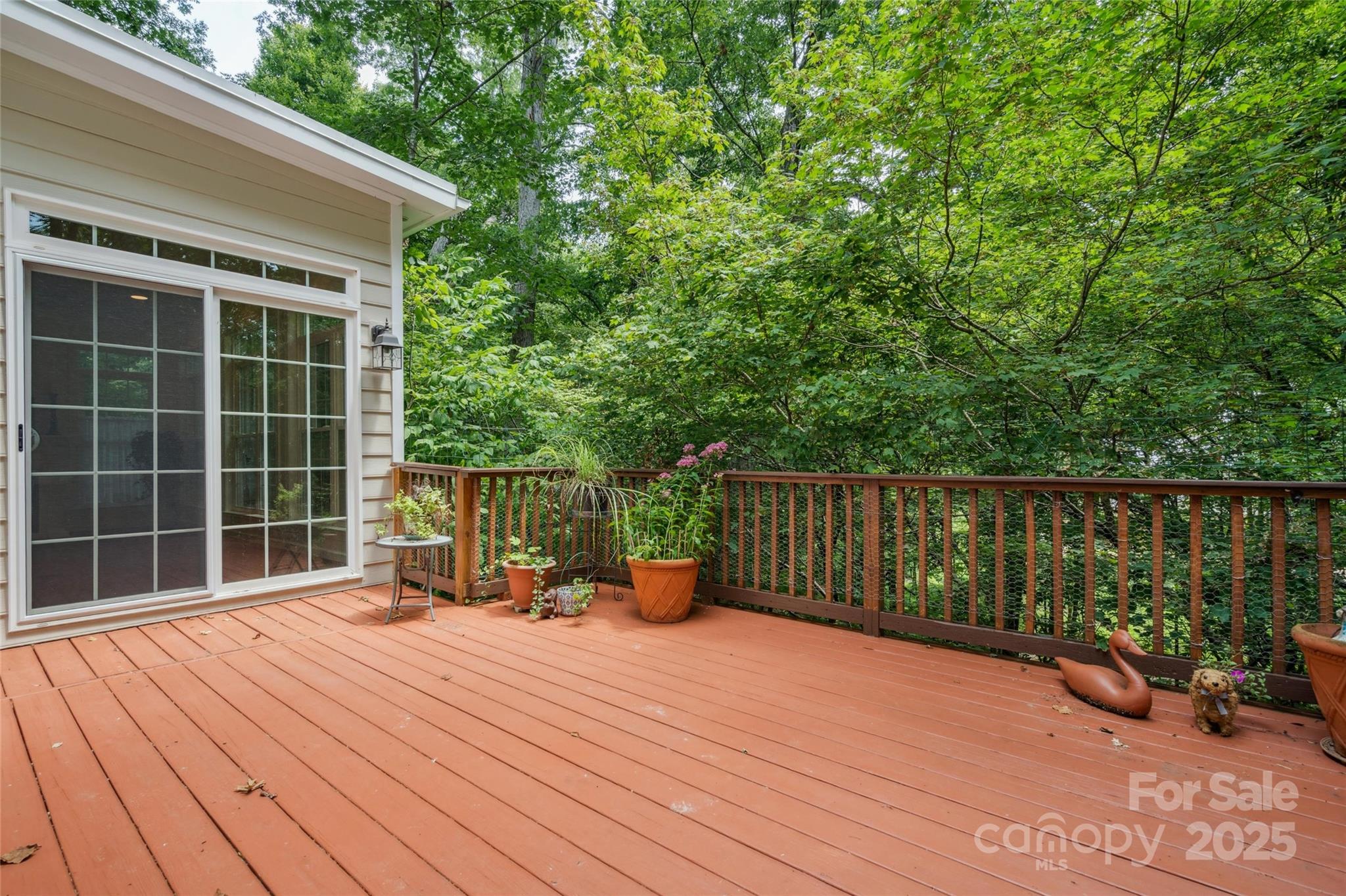 423 Shrewsbury Lane Property Photo 34