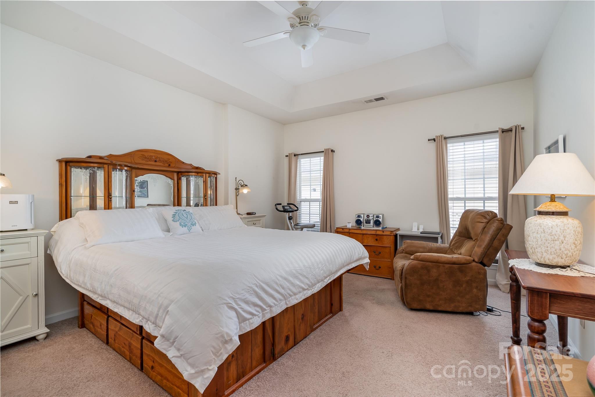 8122 Bridgegate Drive Property Photo 15