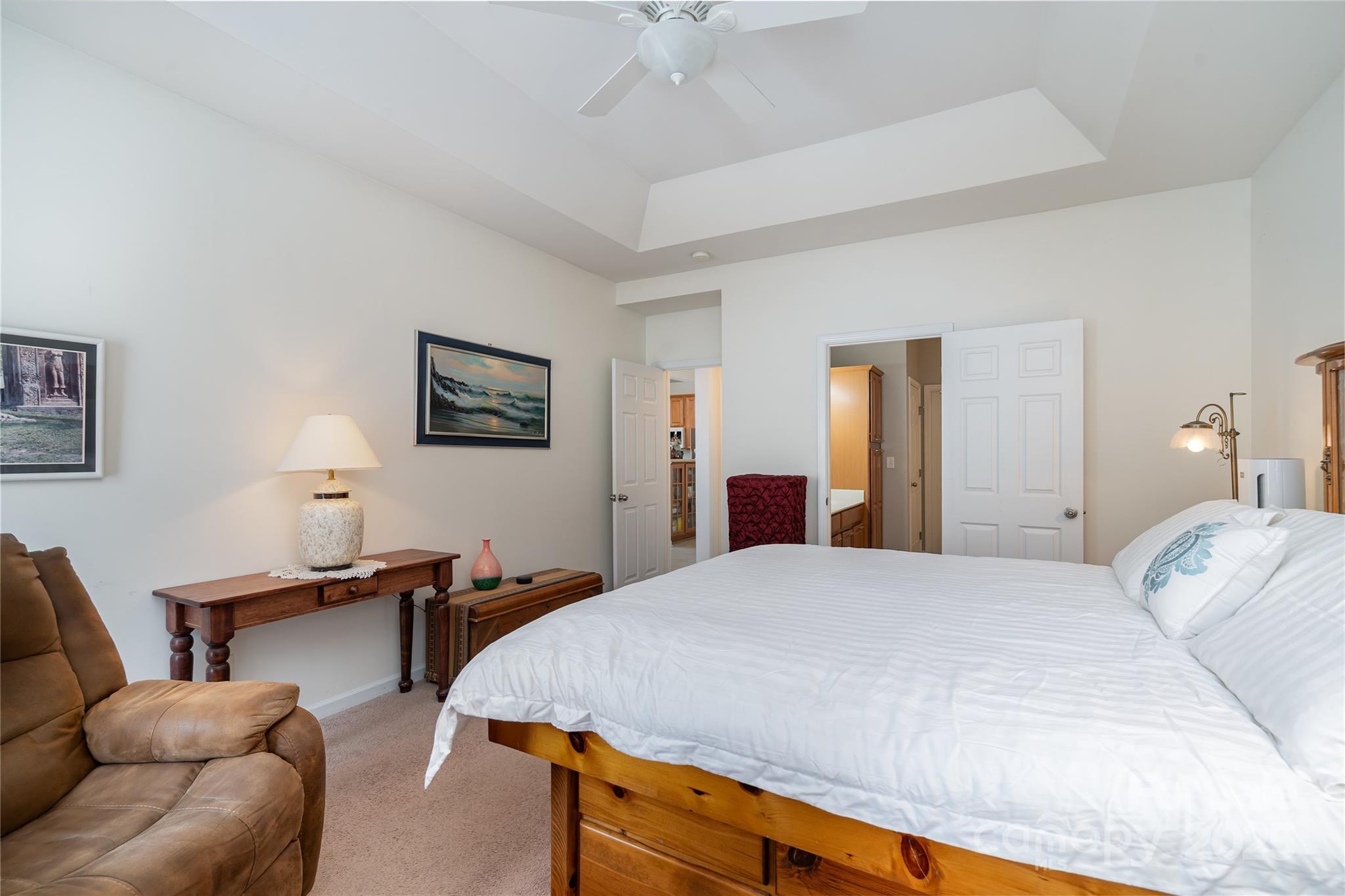 8122 Bridgegate Drive Property Photo 16