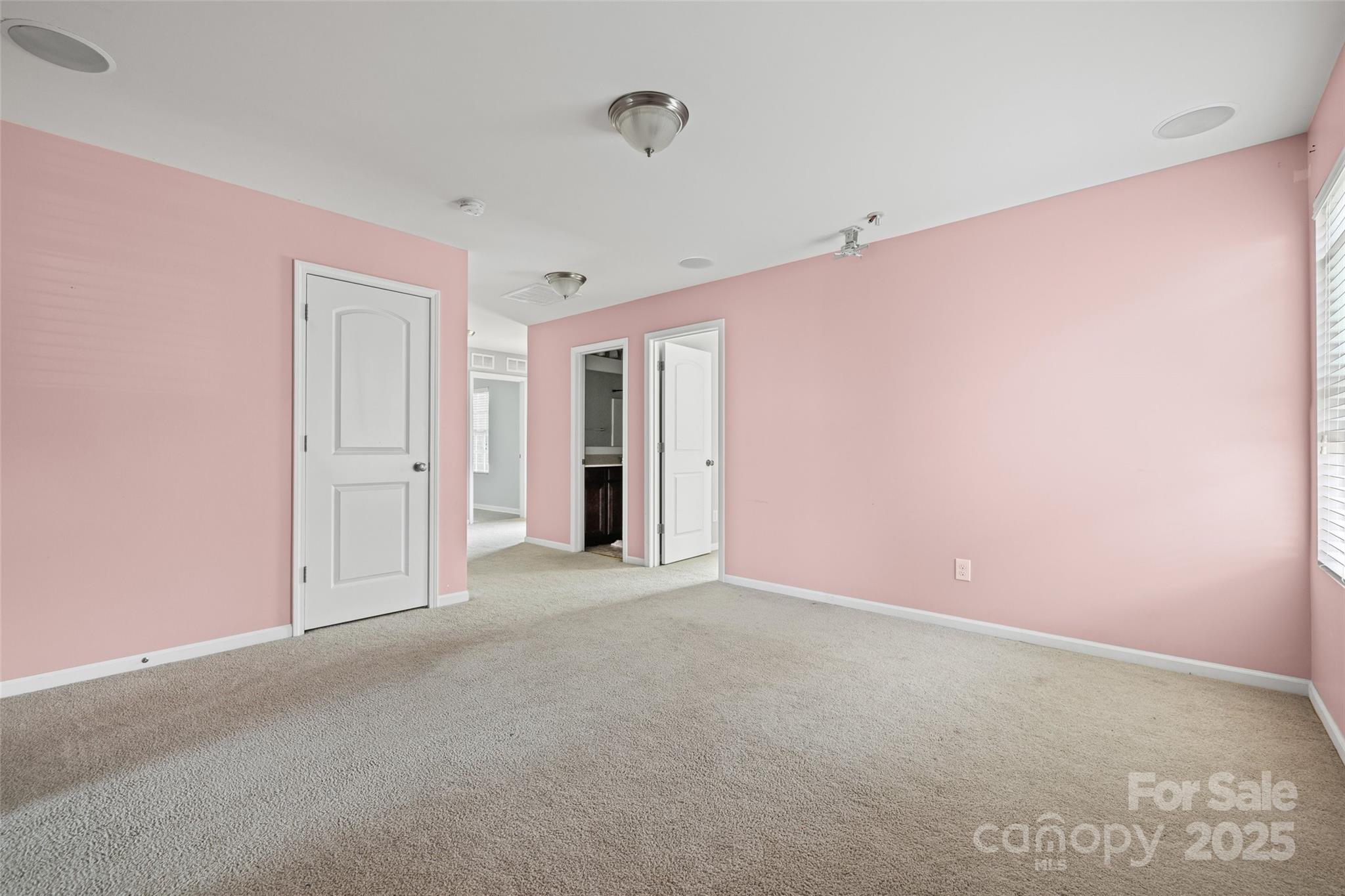 10426 Kempsford Drive Property Photo 22