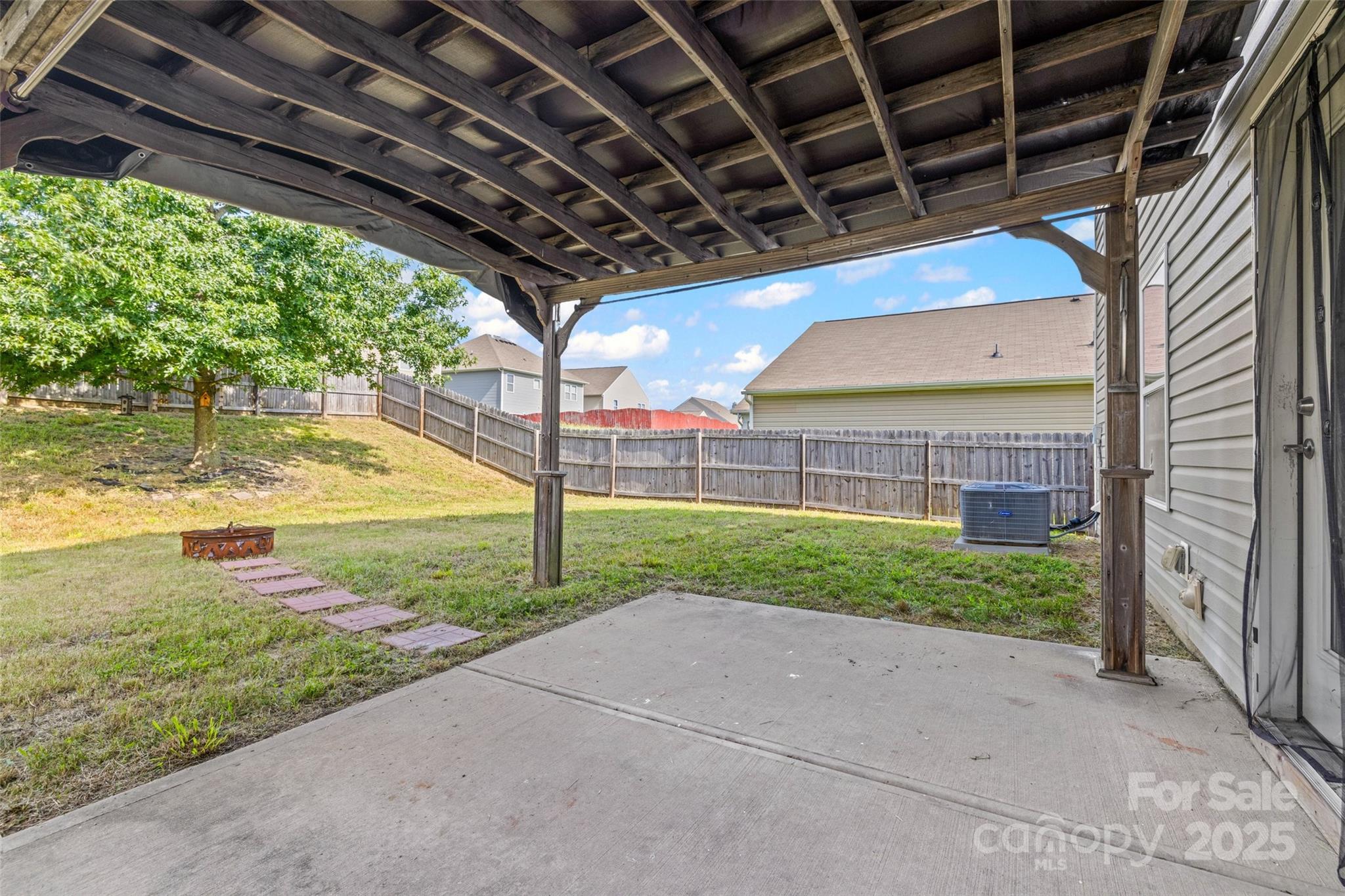 10426 Kempsford Drive Property Photo 33