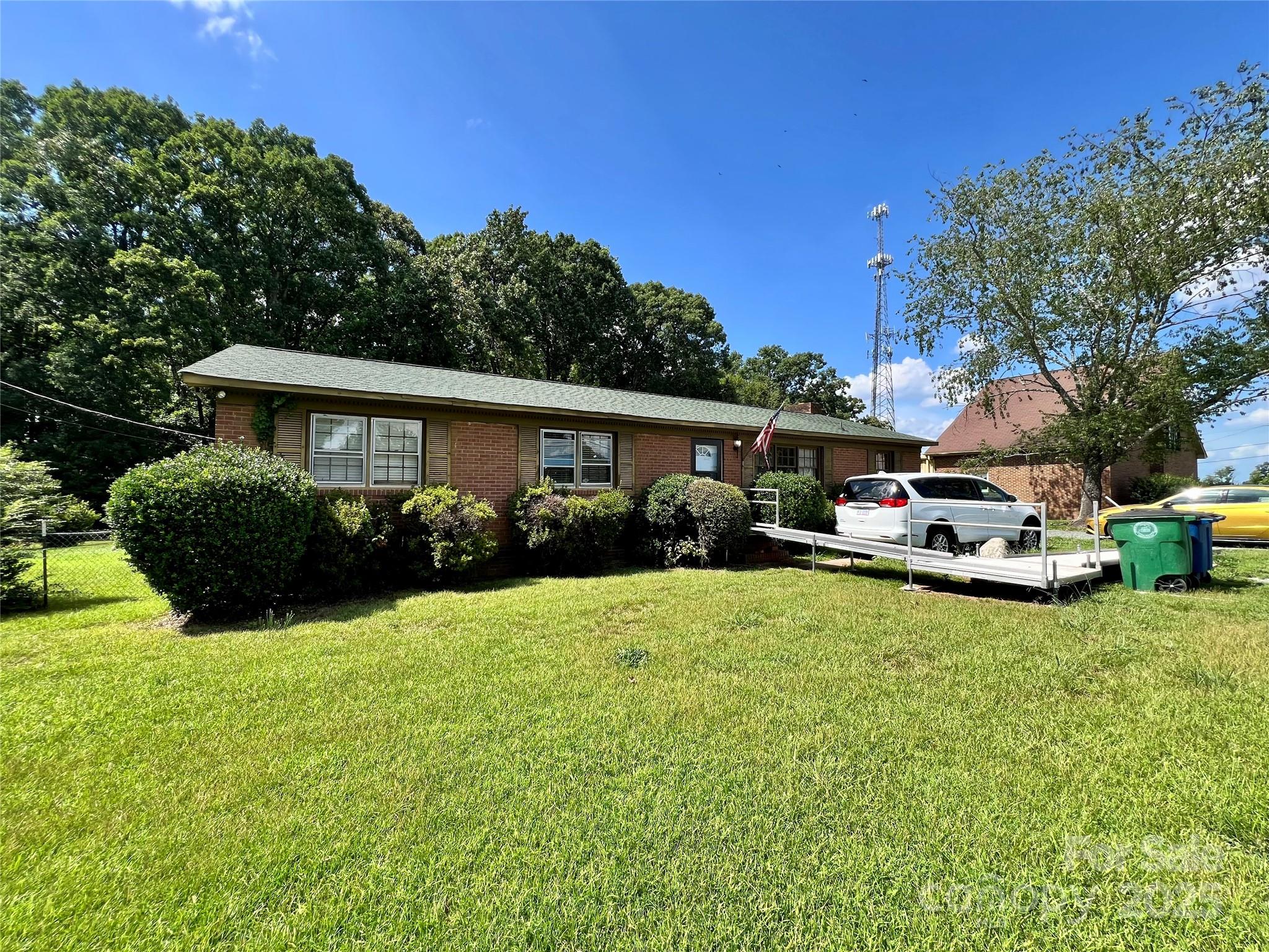1321 Stallings Road Property Photo 1