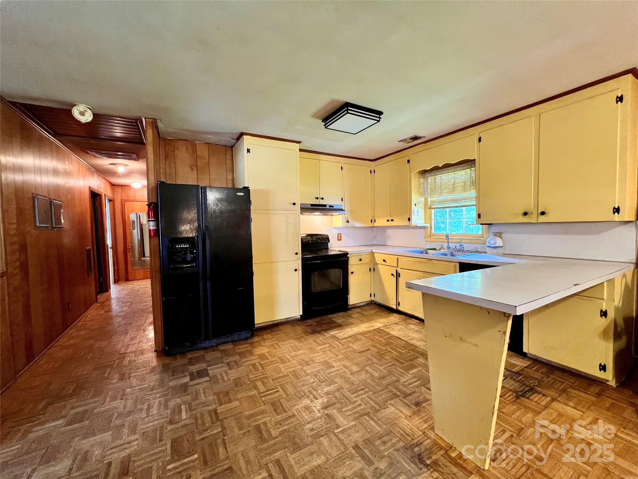 1321 Stallings Road Property Photo 3