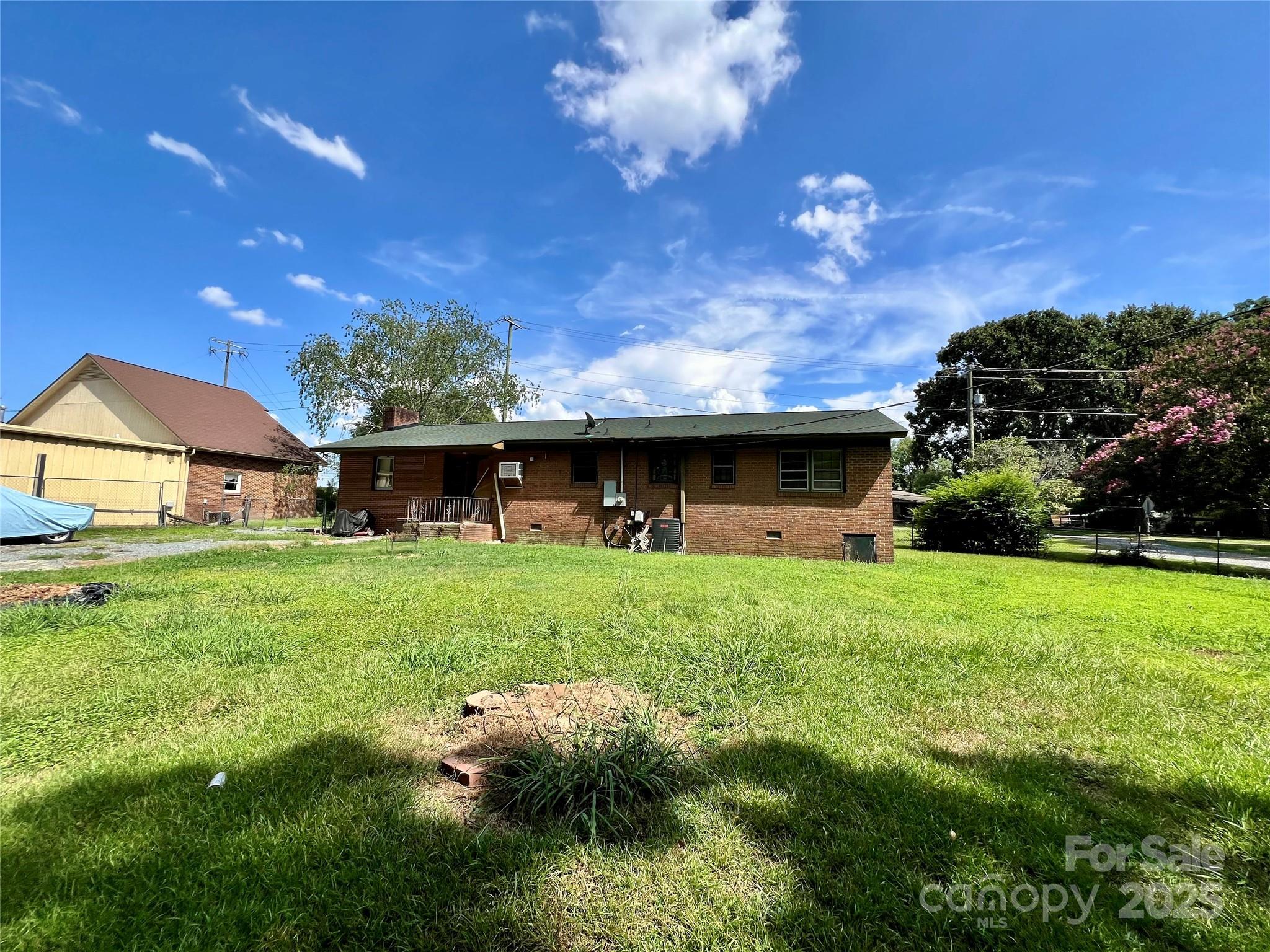 1321 Stallings Road Property Photo 11