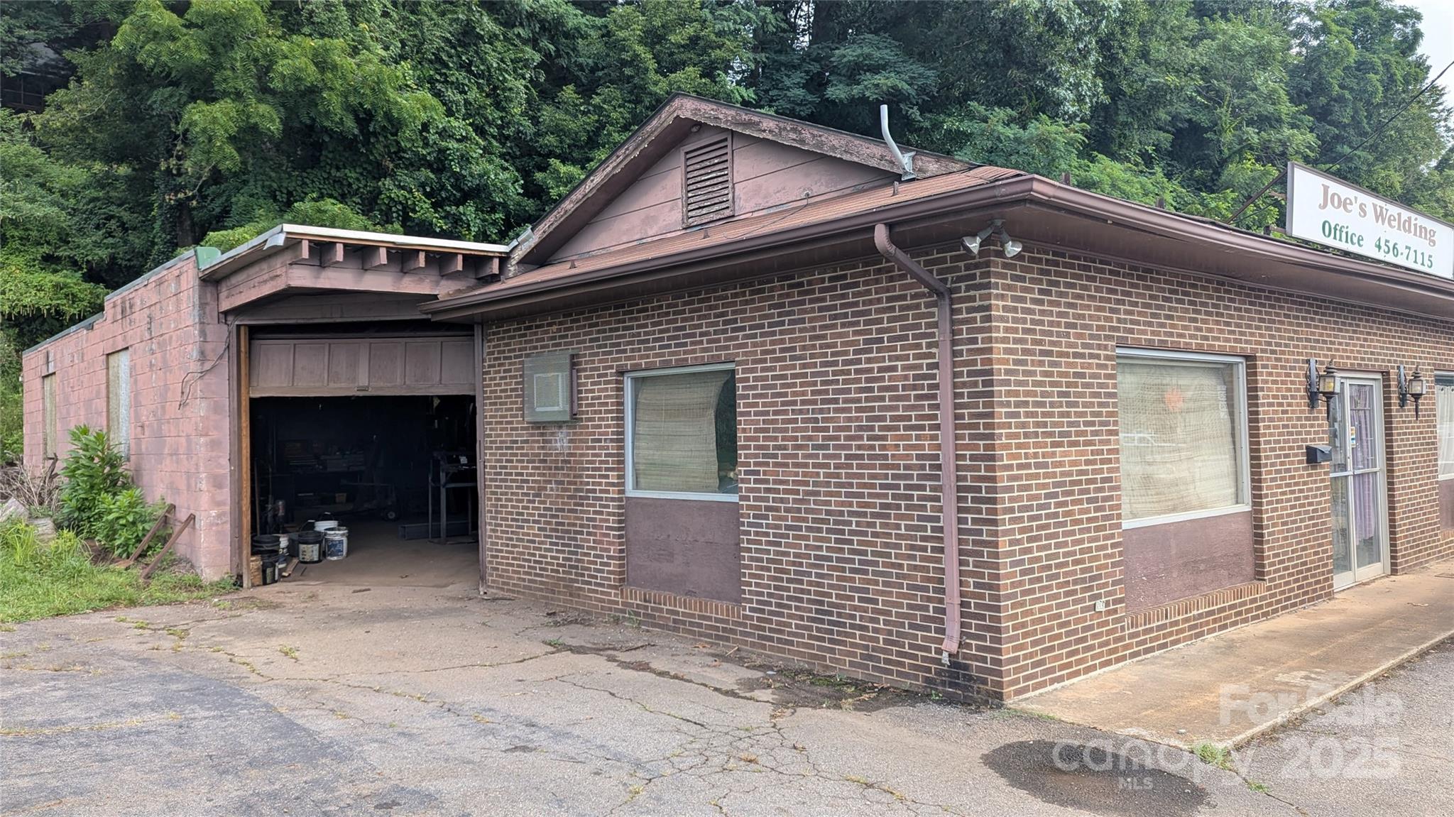 719 Dellwood City Road Property Photo 6