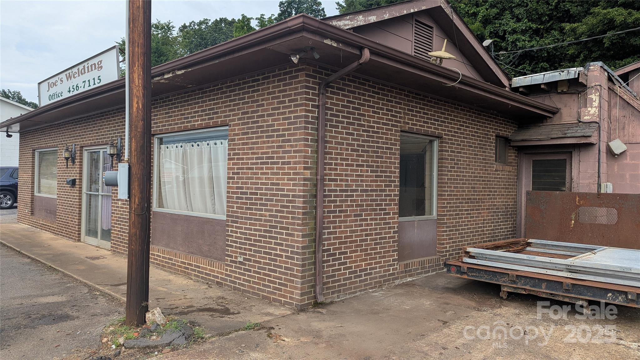 719 Dellwood City Road Property Photo 7