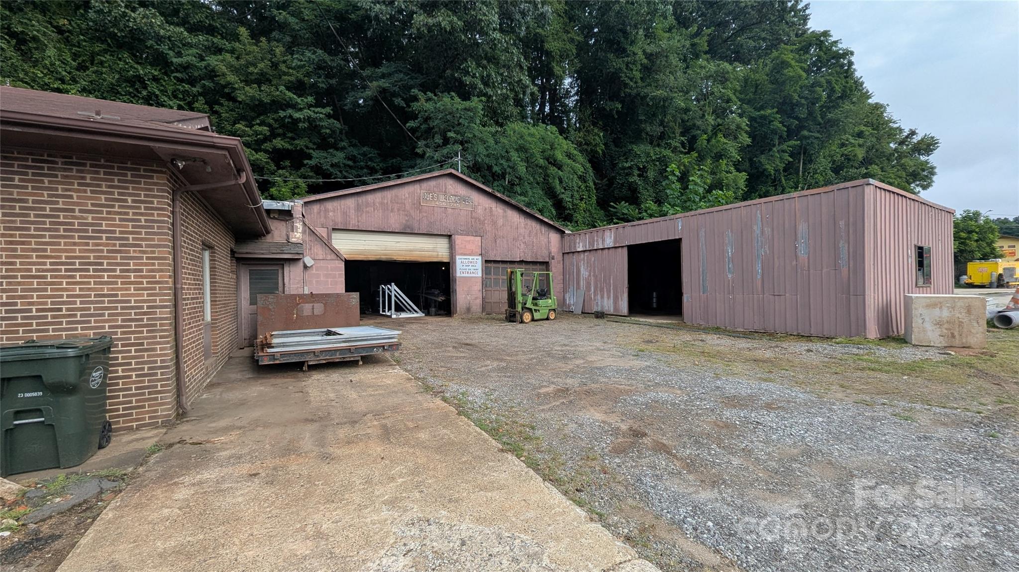 719 Dellwood City Road Property Photo 11