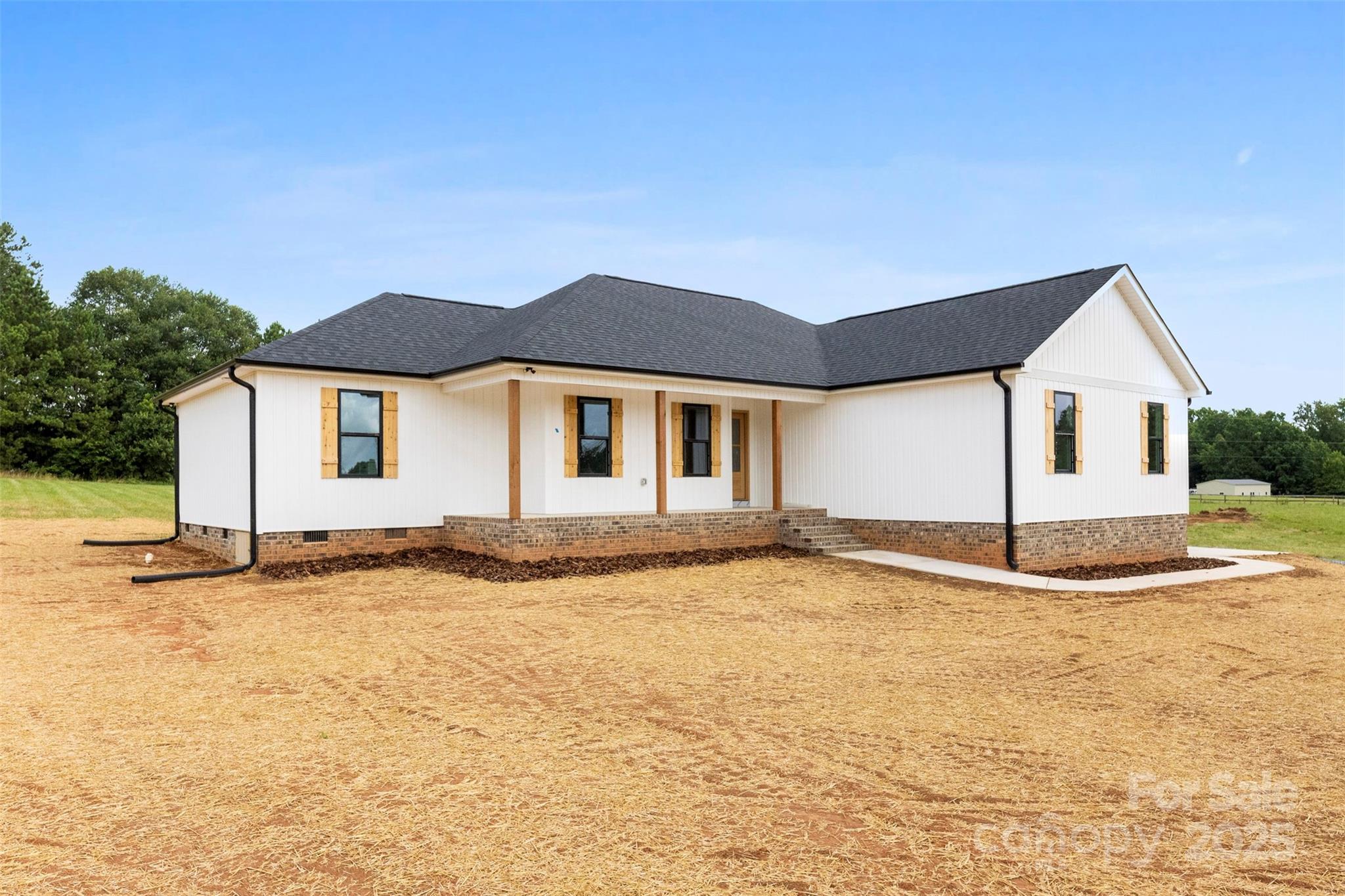 6788 Clyde Wehunt Road Property Photo 1