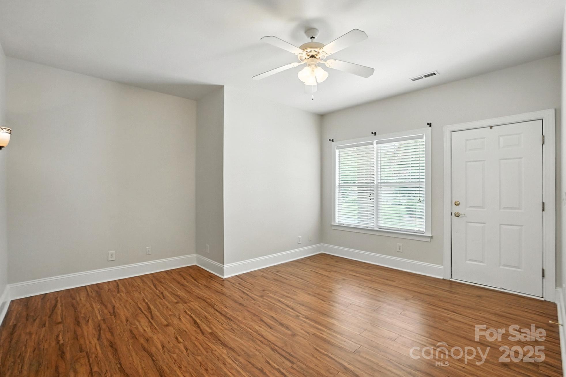2339 Granville Place A Property Photo 5