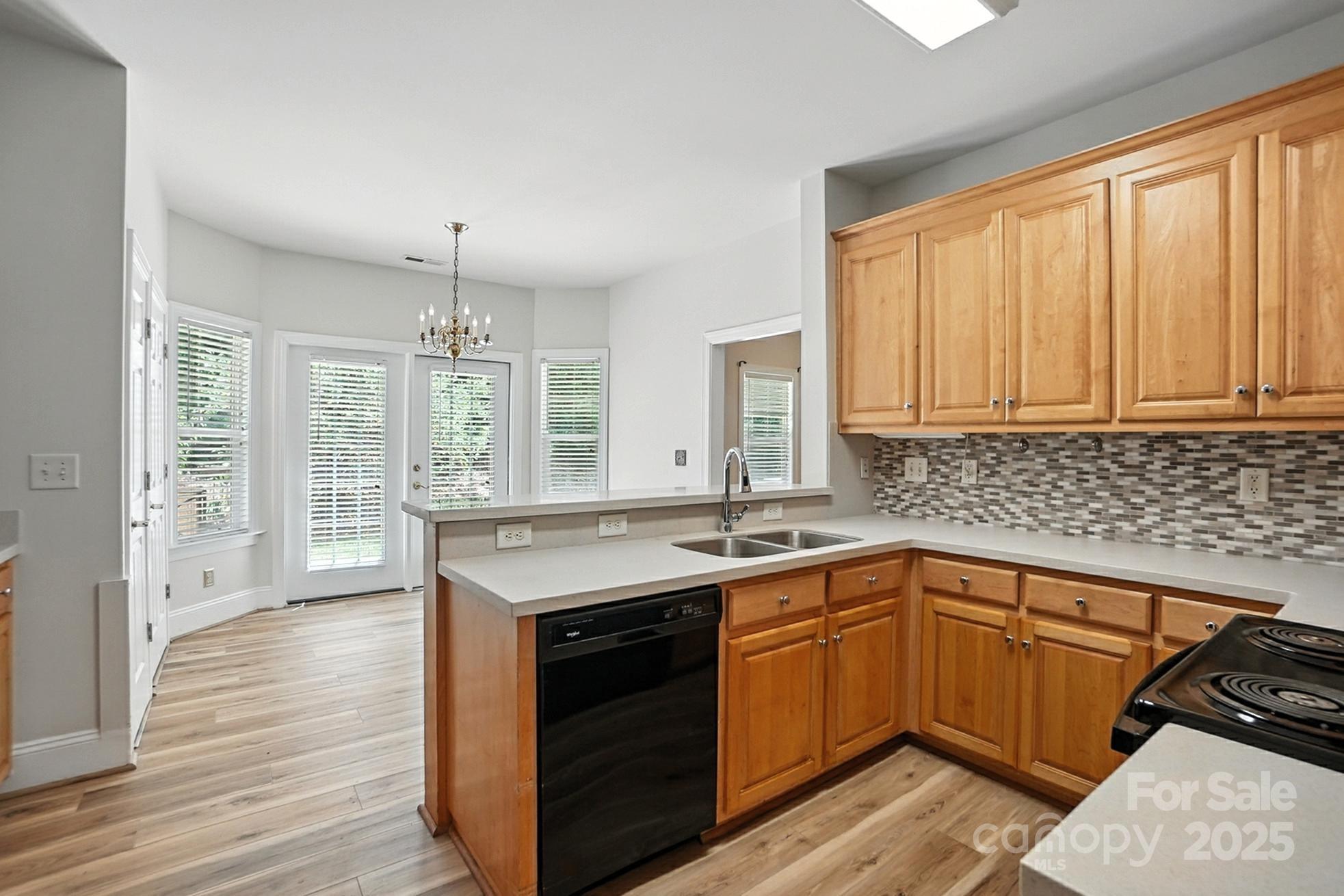 2339 Granville Place A Property Photo 11