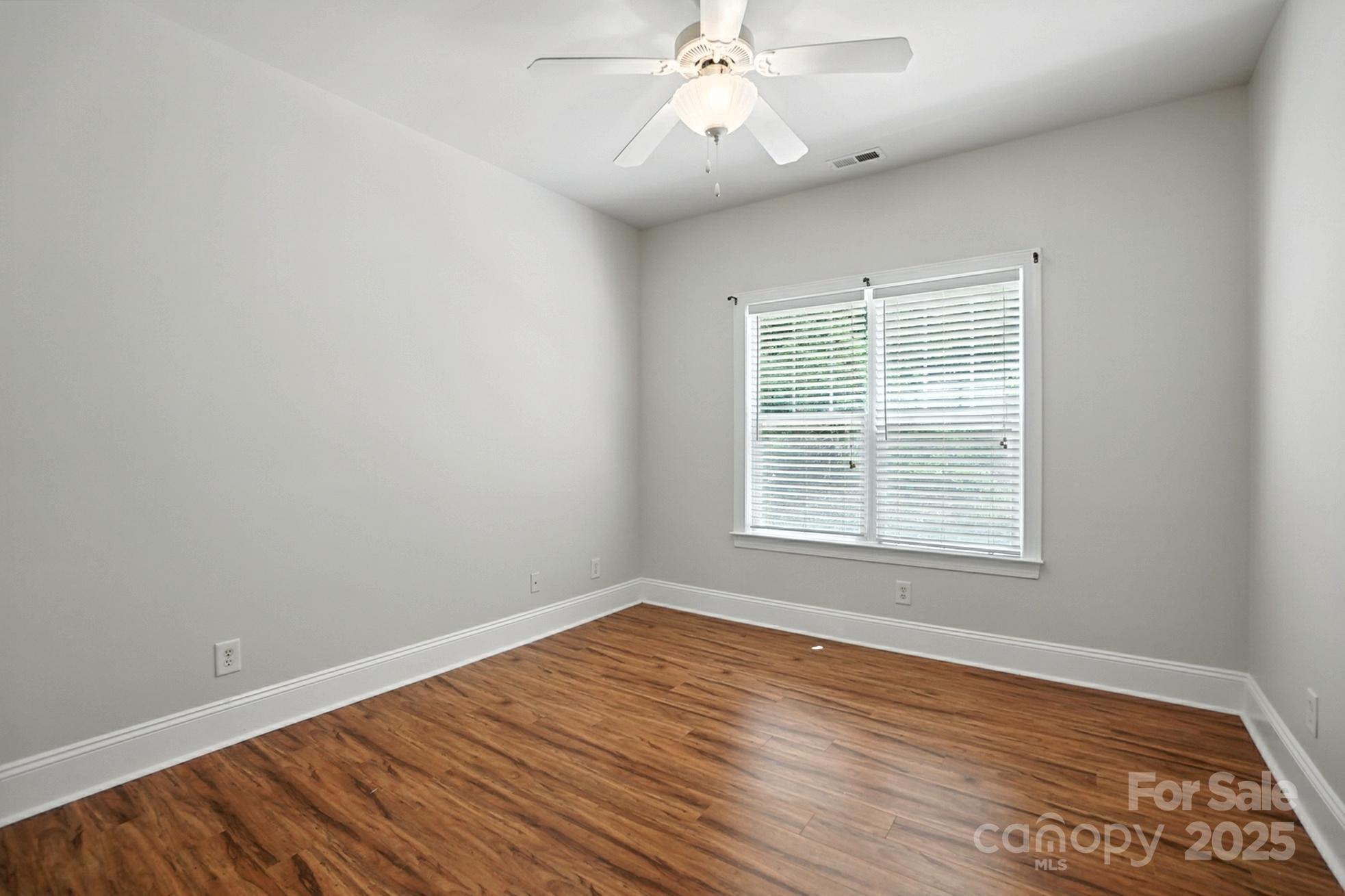 2339 Granville Place A Property Photo 15