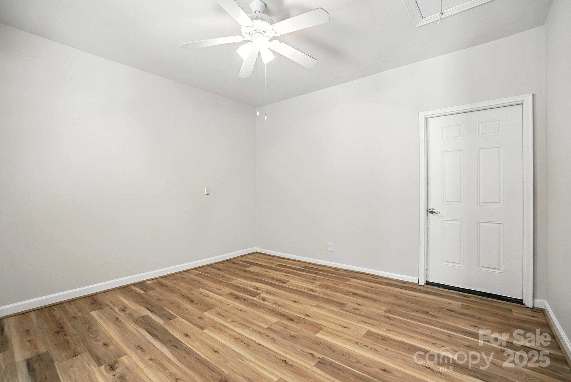 2339 Granville Place A Property Photo 23