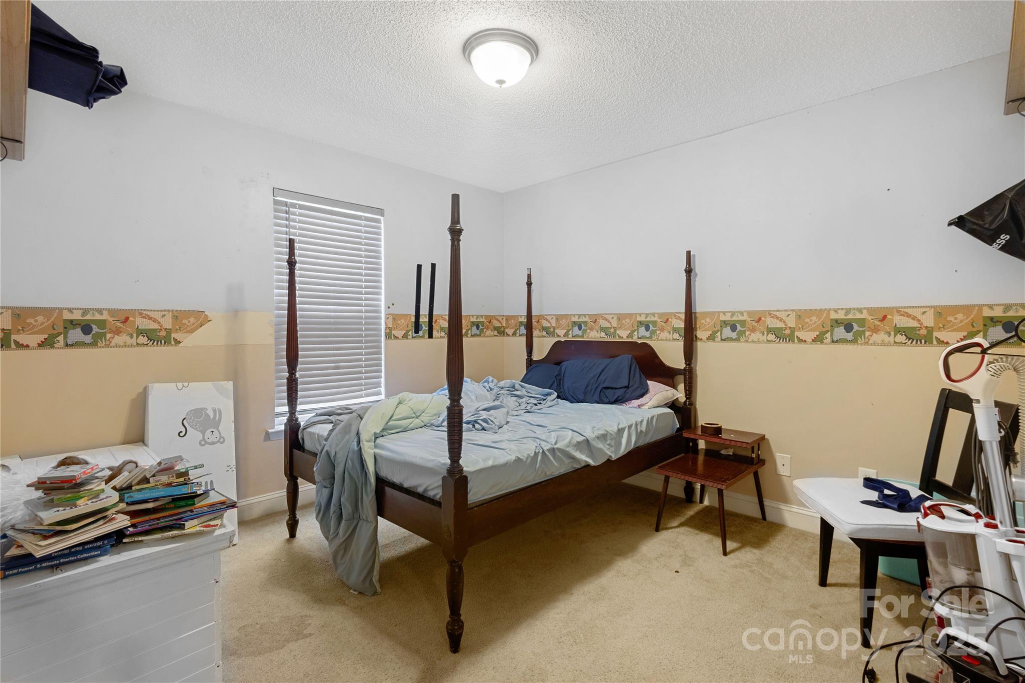 1198 E Middleton Drive Property Photo 7
