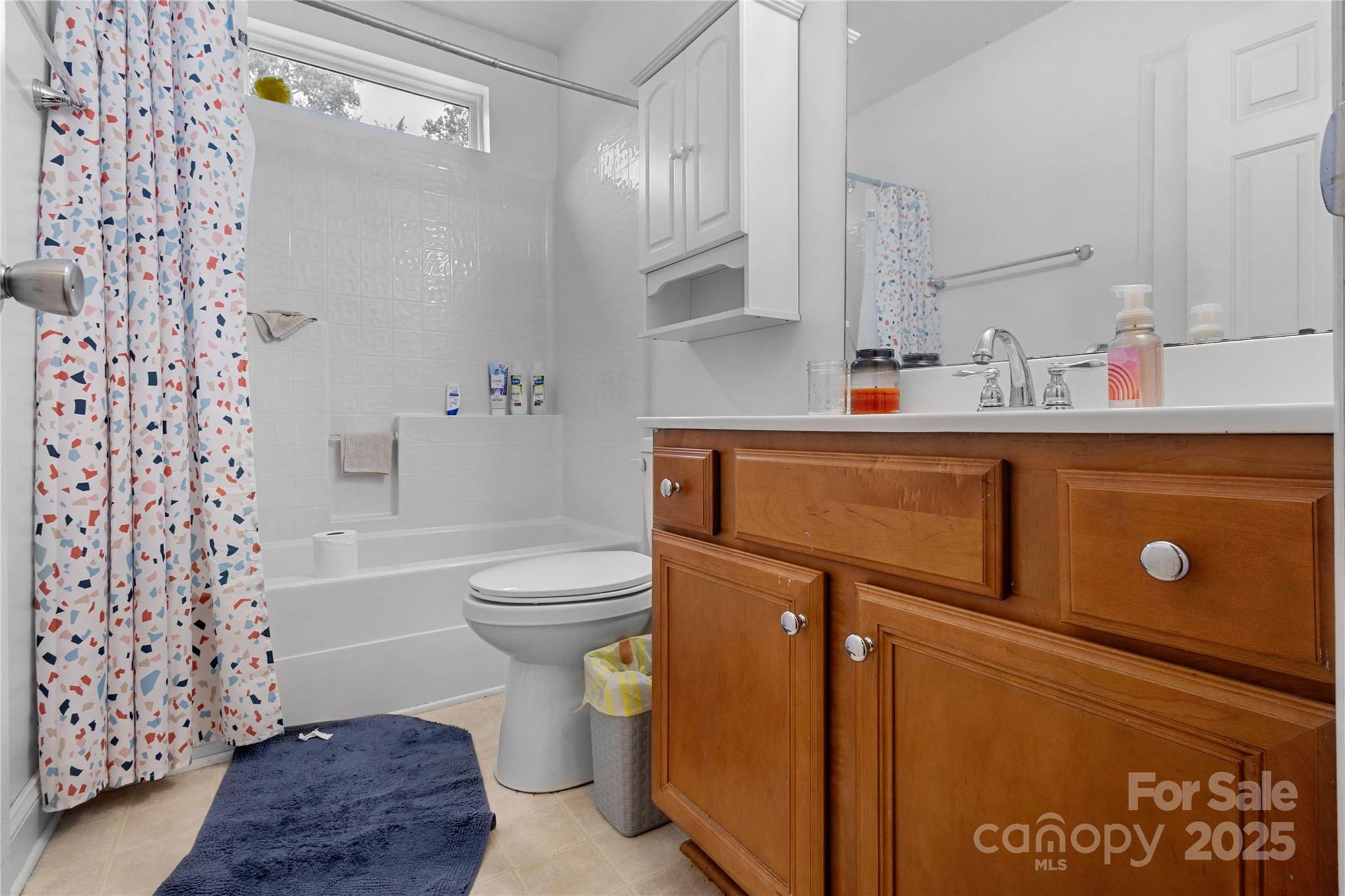 1198 E Middleton Drive Property Photo 8