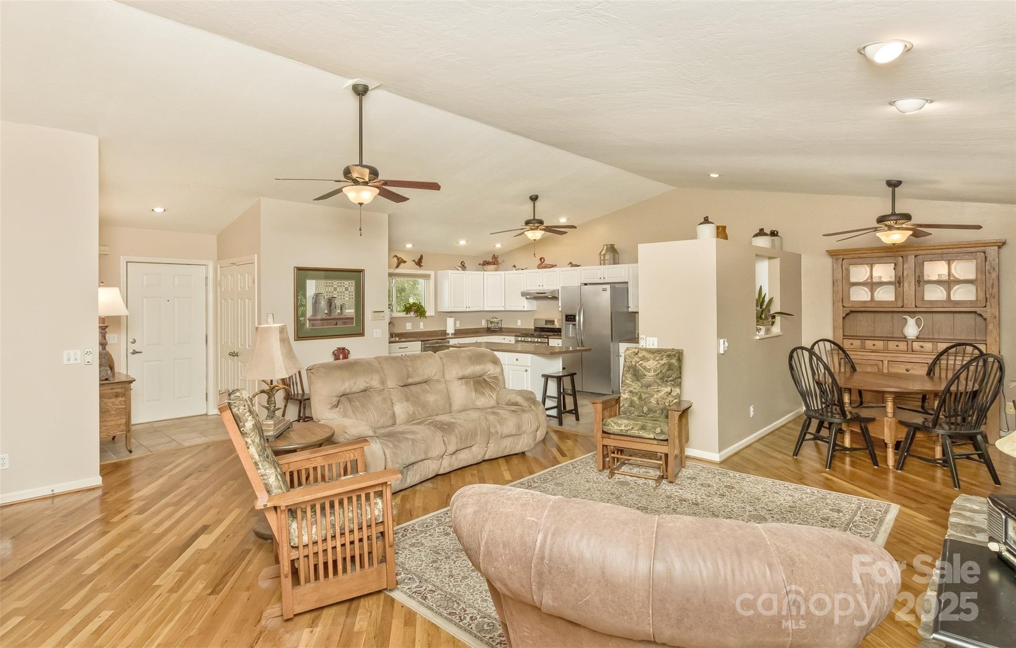 15 Beaverdam Knoll Road Property Photo 6