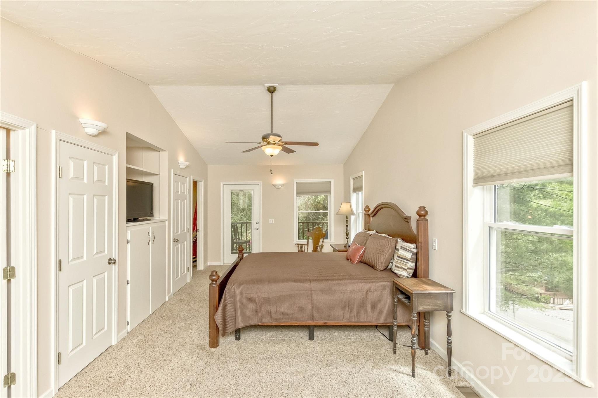 15 Beaverdam Knoll Road Property Photo 16