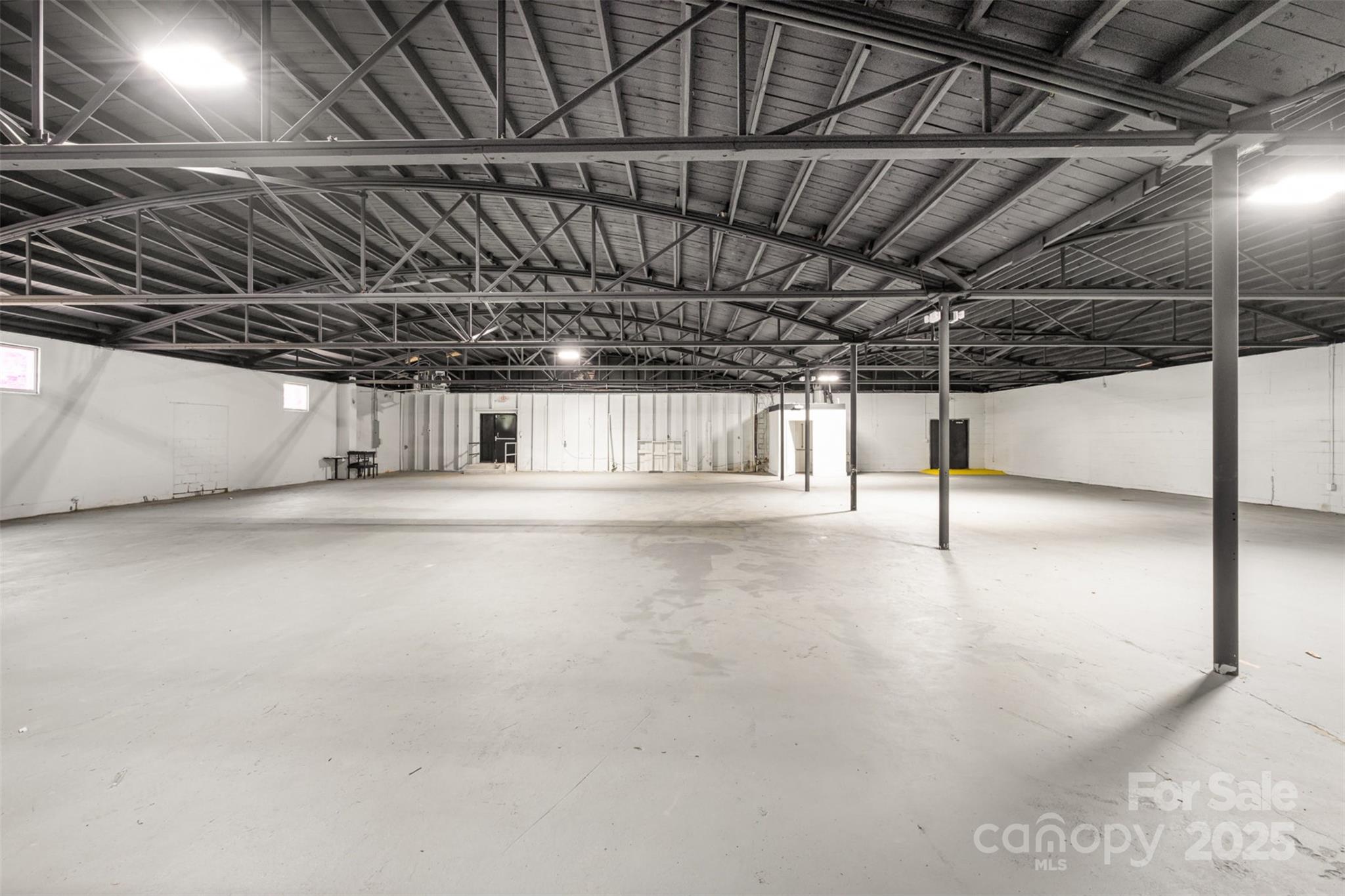 702 Linwood Road Property Photo 7