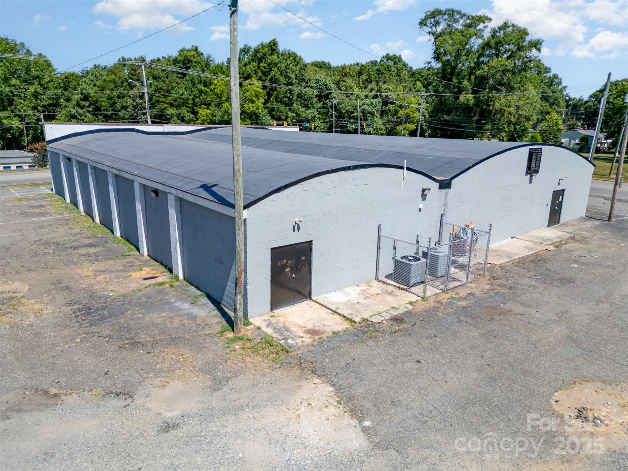 702 Linwood Road Property Photo 24