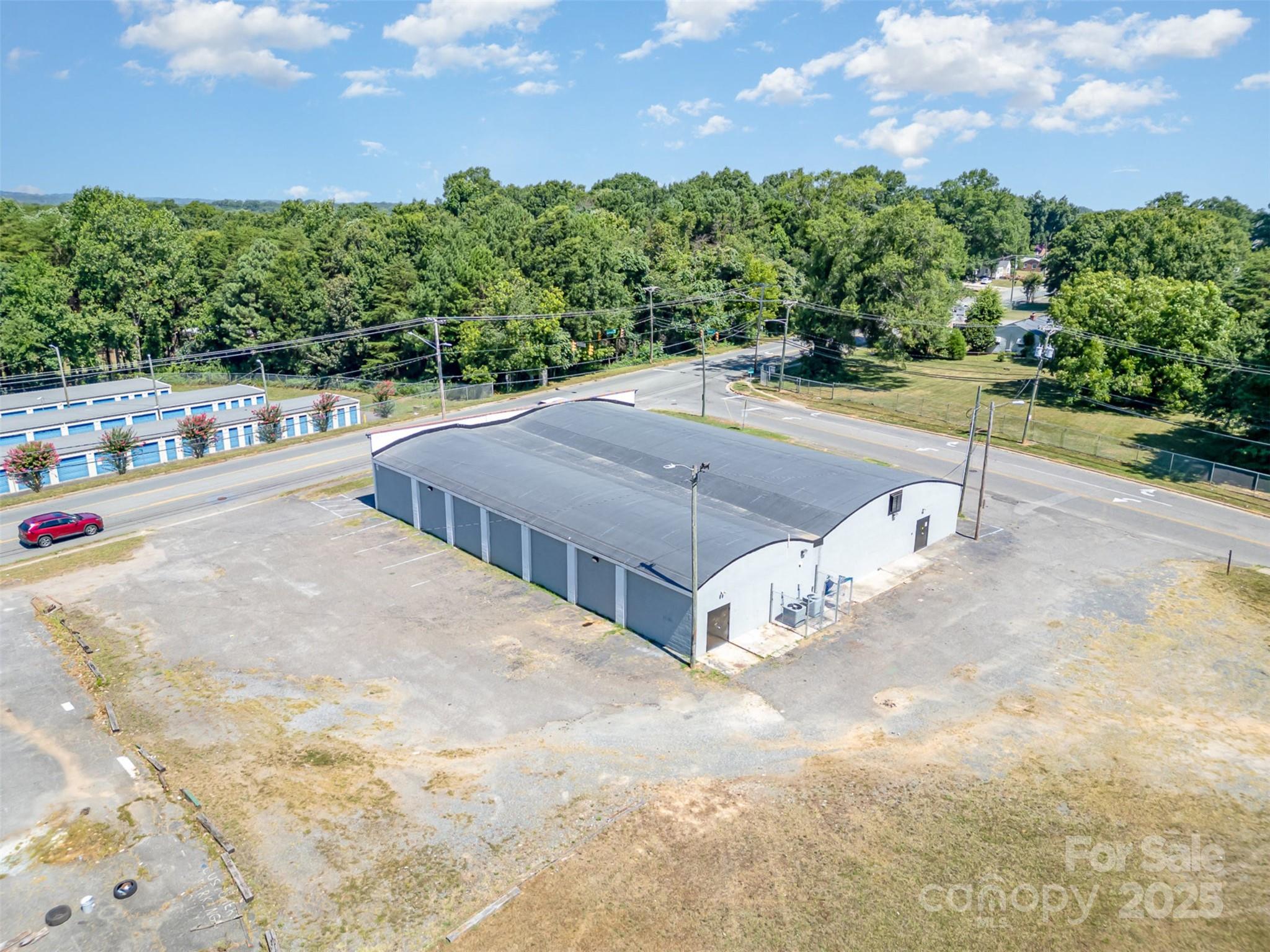 702 Linwood Road Property Photo 25