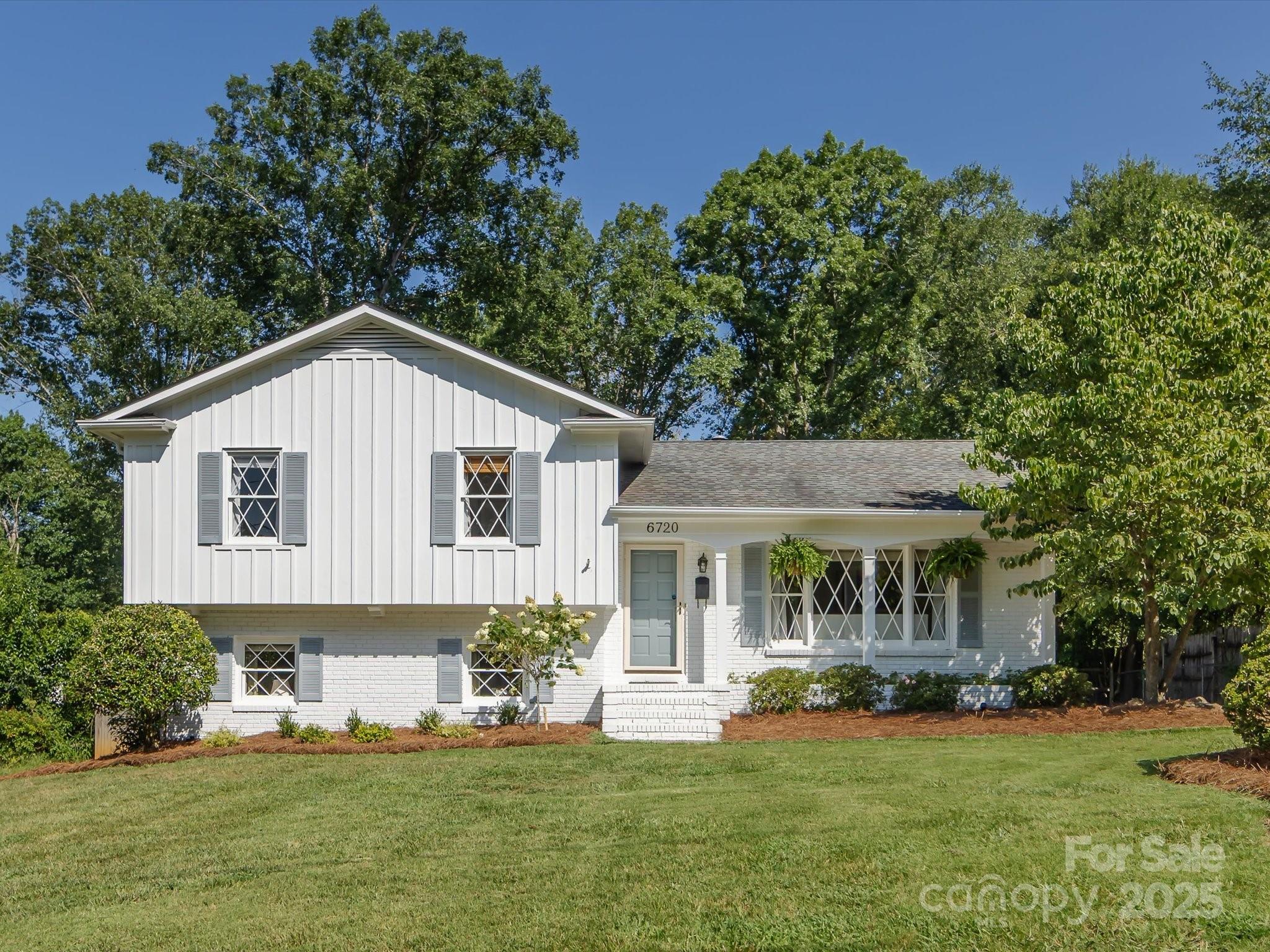 6720 Brookmeade Drive Property Photo 1
