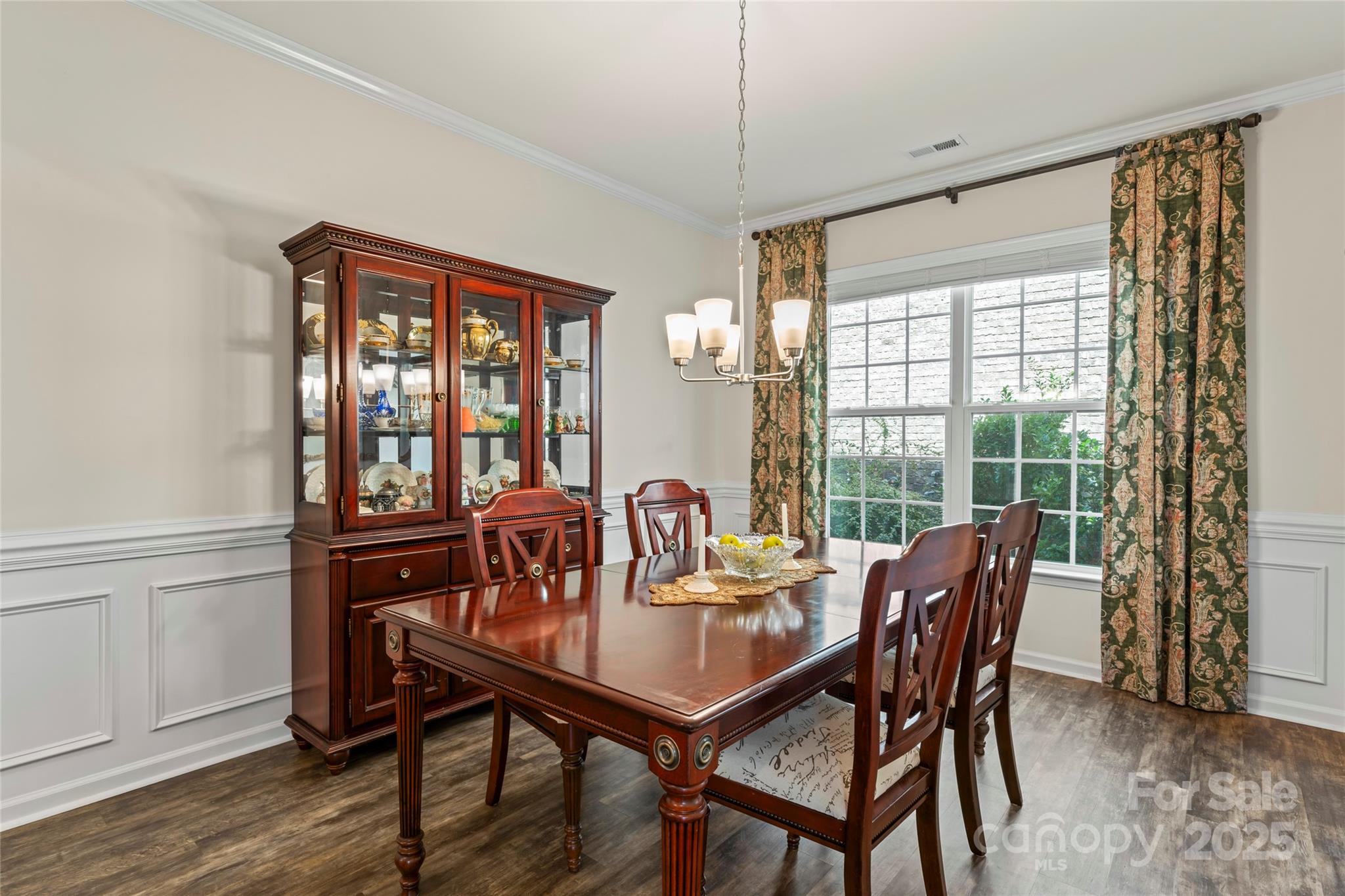 11435 Red Rust Lane Property Photo 4