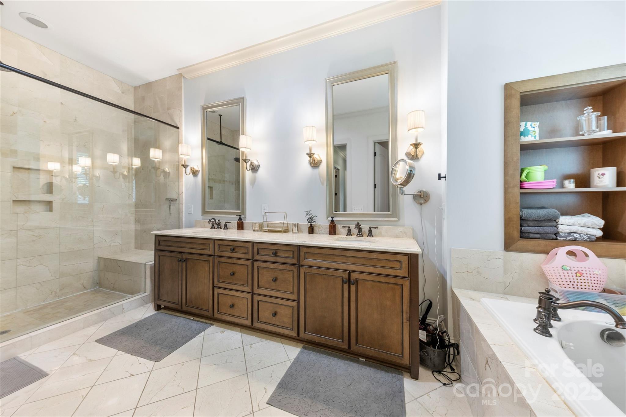 709 Woodcliff Court Property Photo 19
