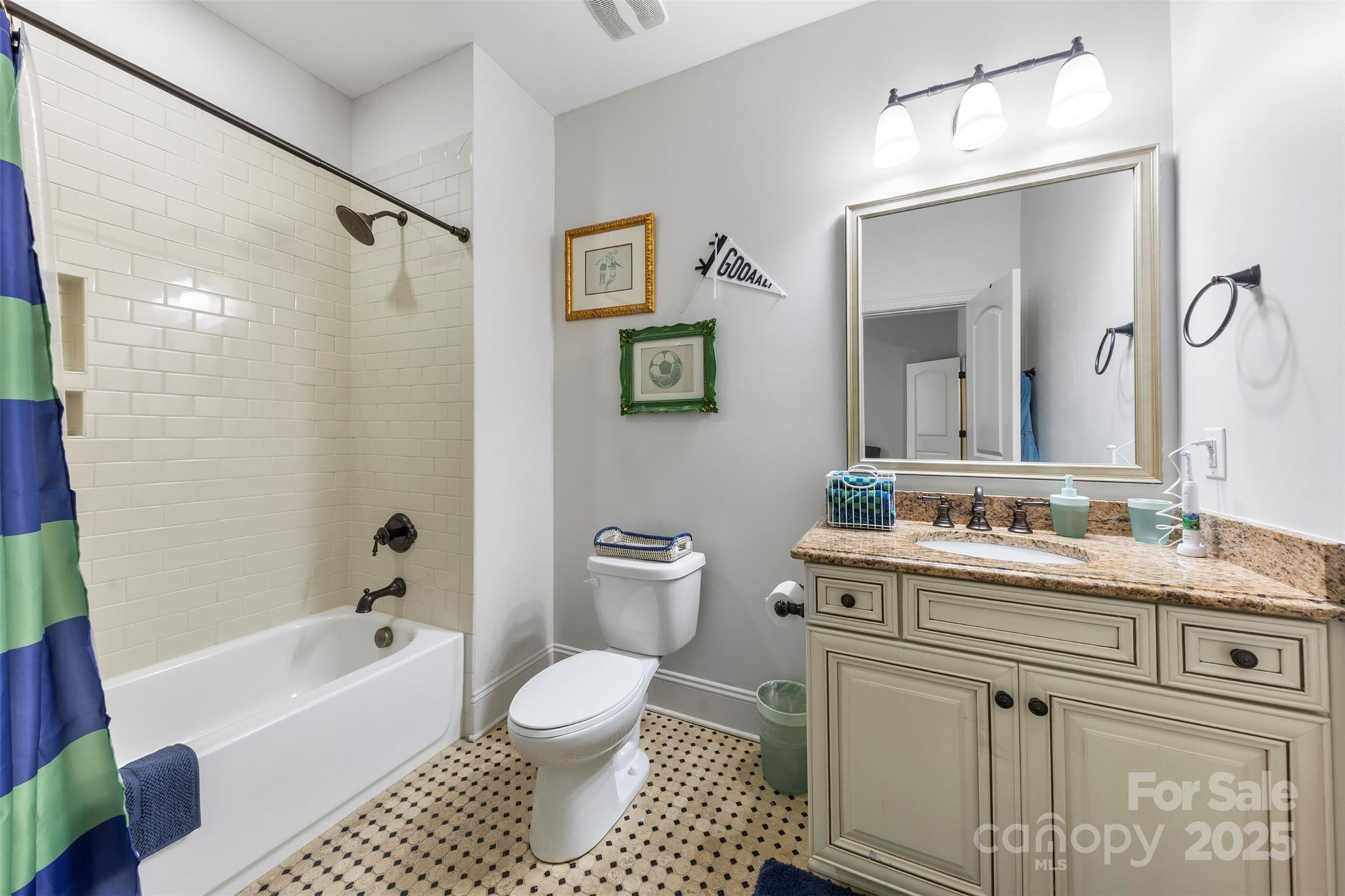 709 Woodcliff Court Property Photo 29