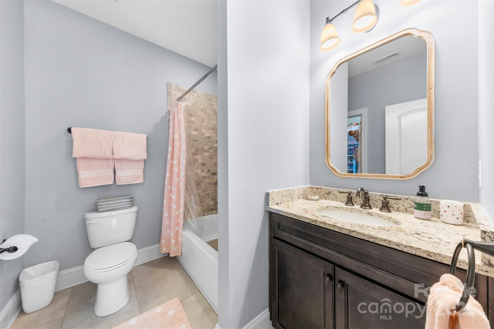 709 Woodcliff Court Property Photo 34