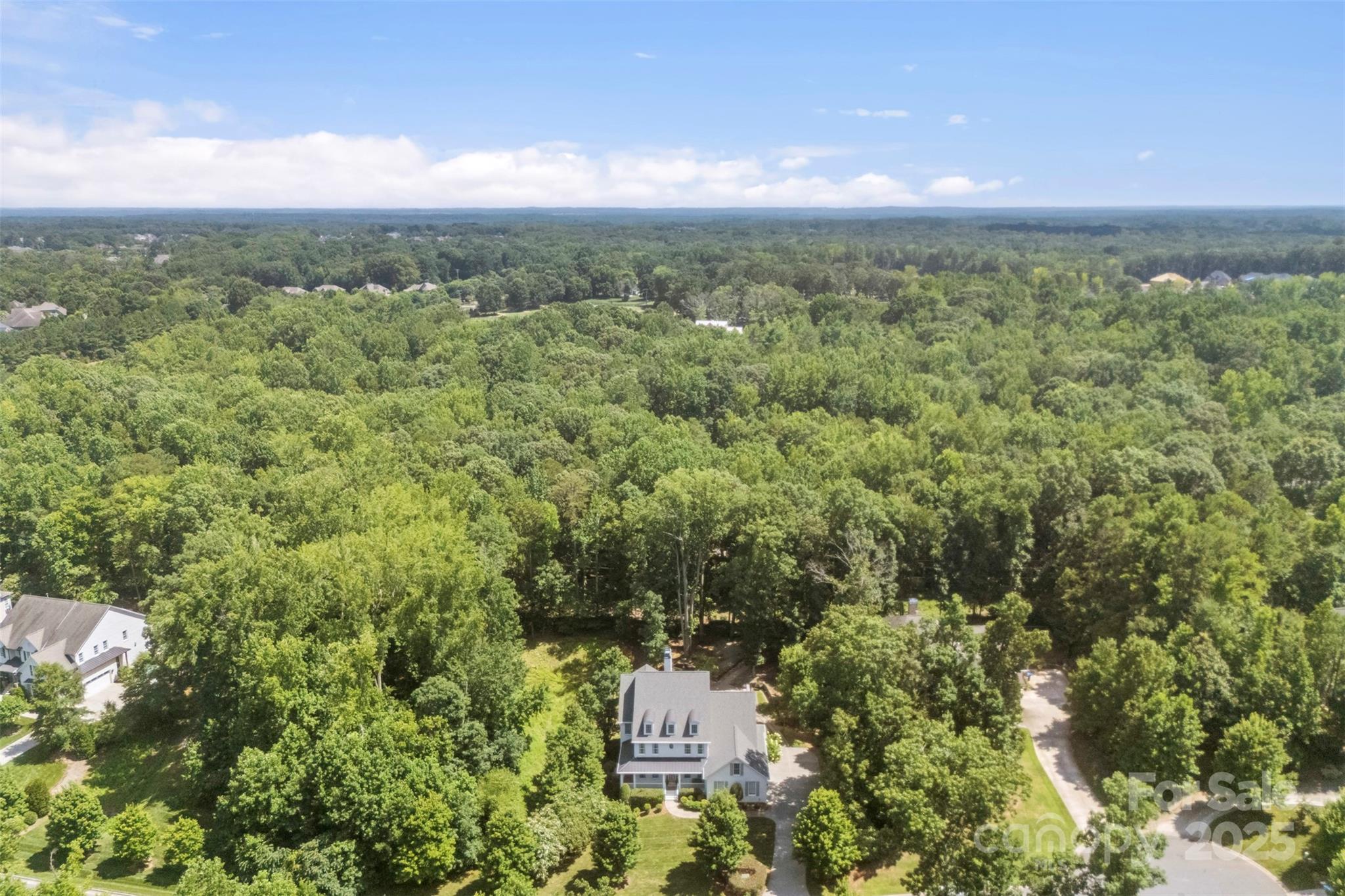 709 Woodcliff Court Property Photo 48