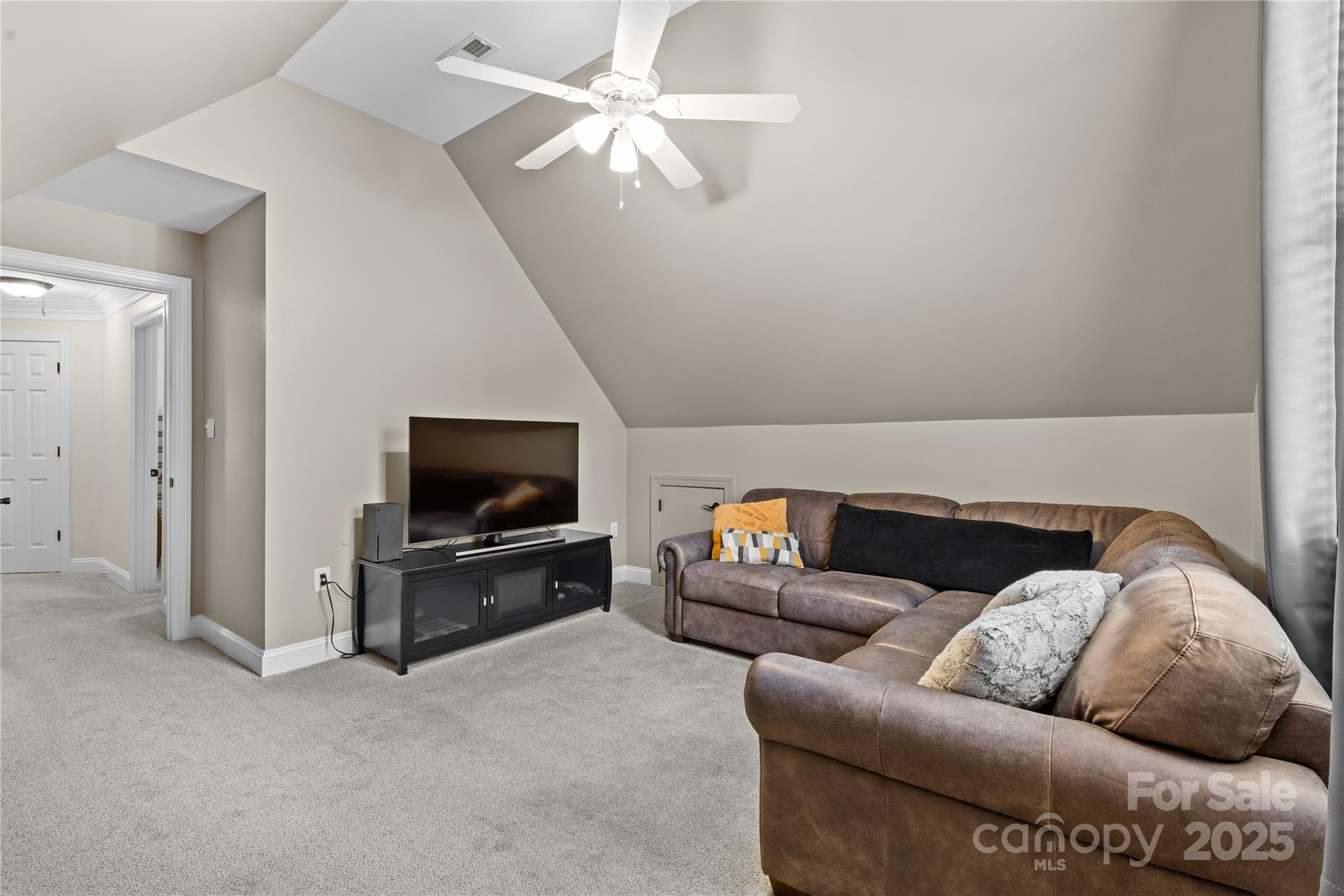 9918 Windrow Drive Property Photo 35