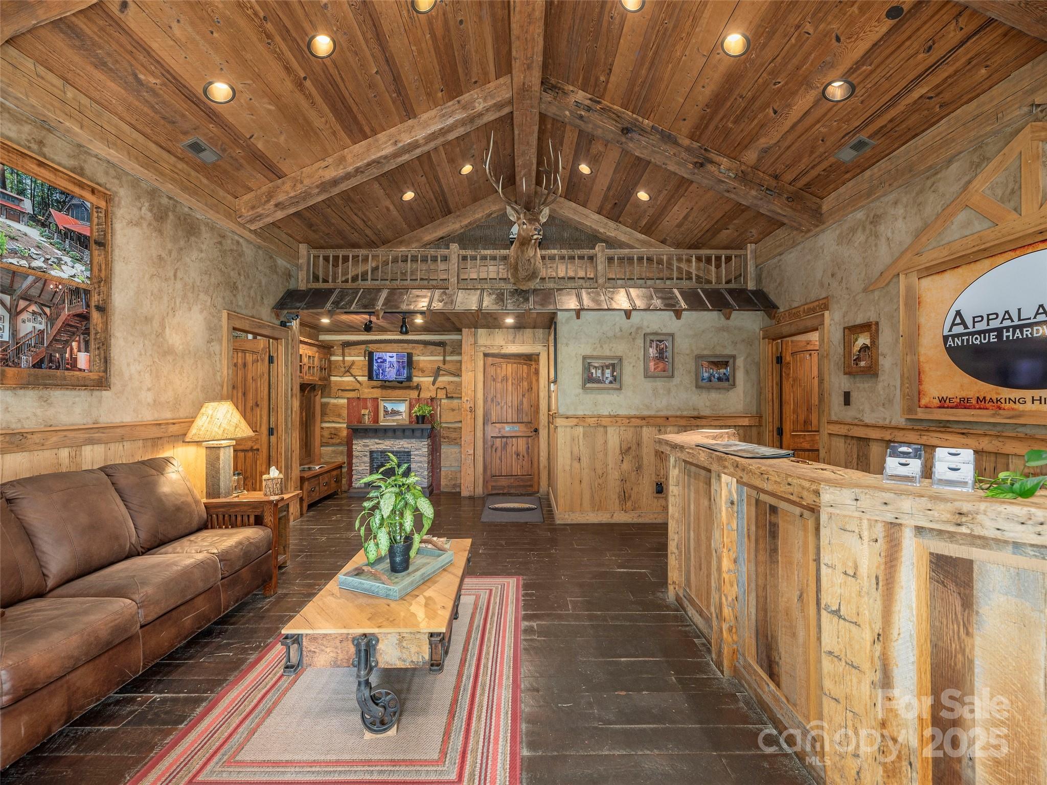 635 Sonoma Road Property Photo 9