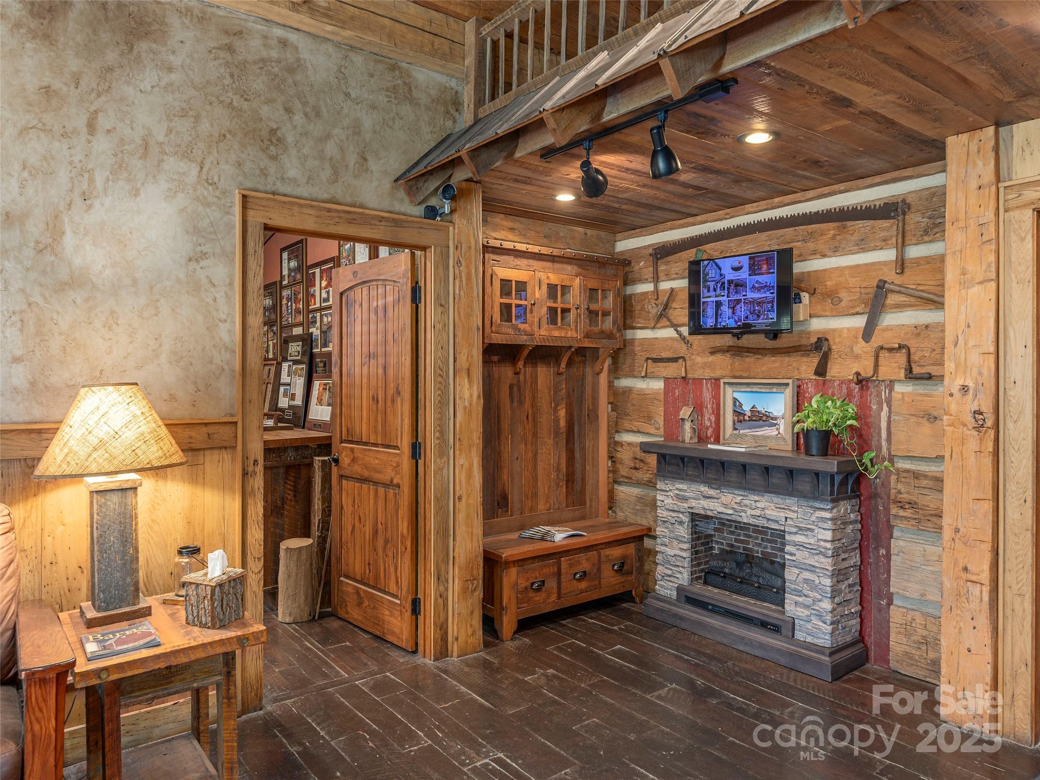 635 Sonoma Road Property Photo 11