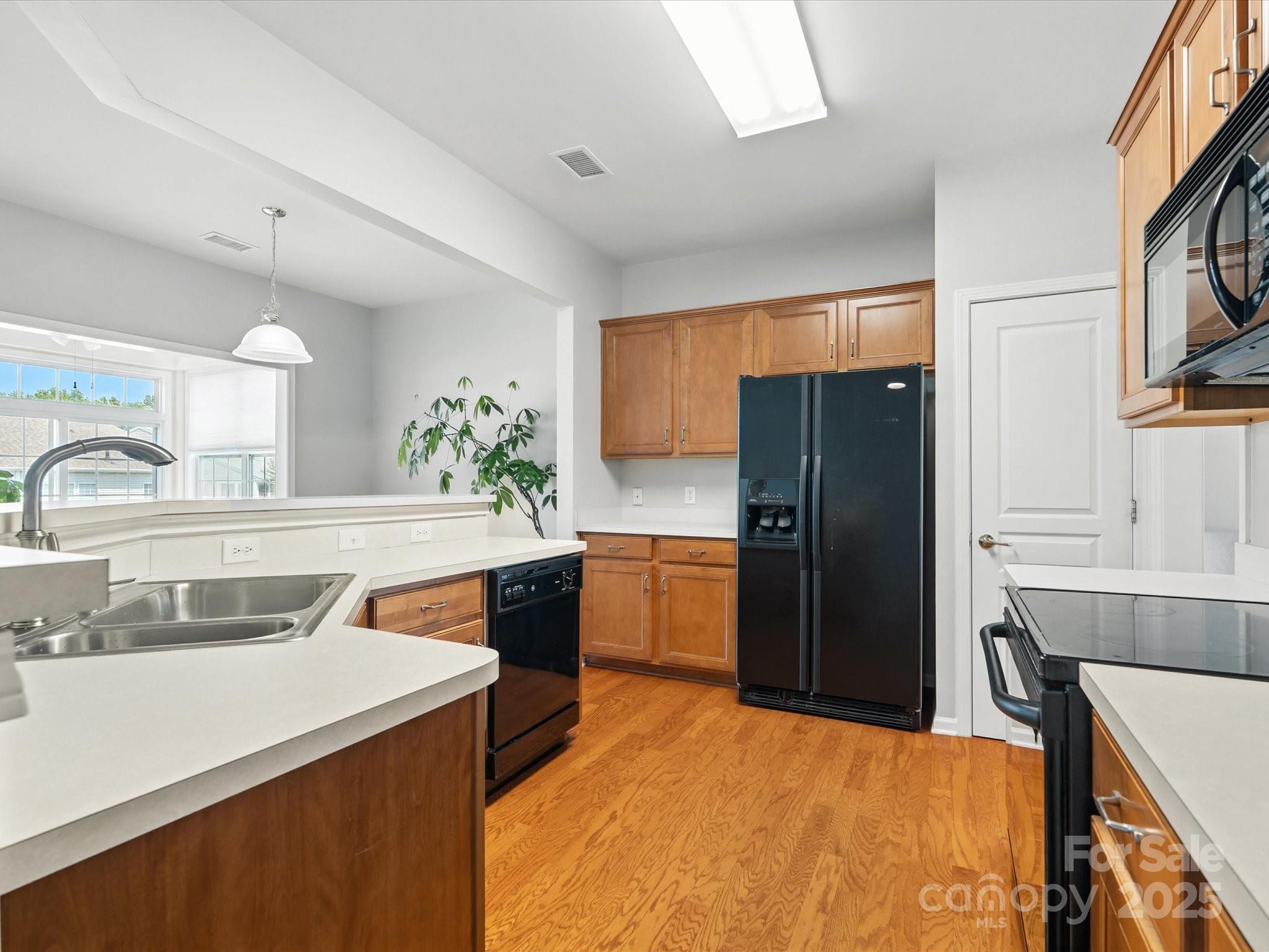 10317 Threatt Woods Drive Property Photo 13