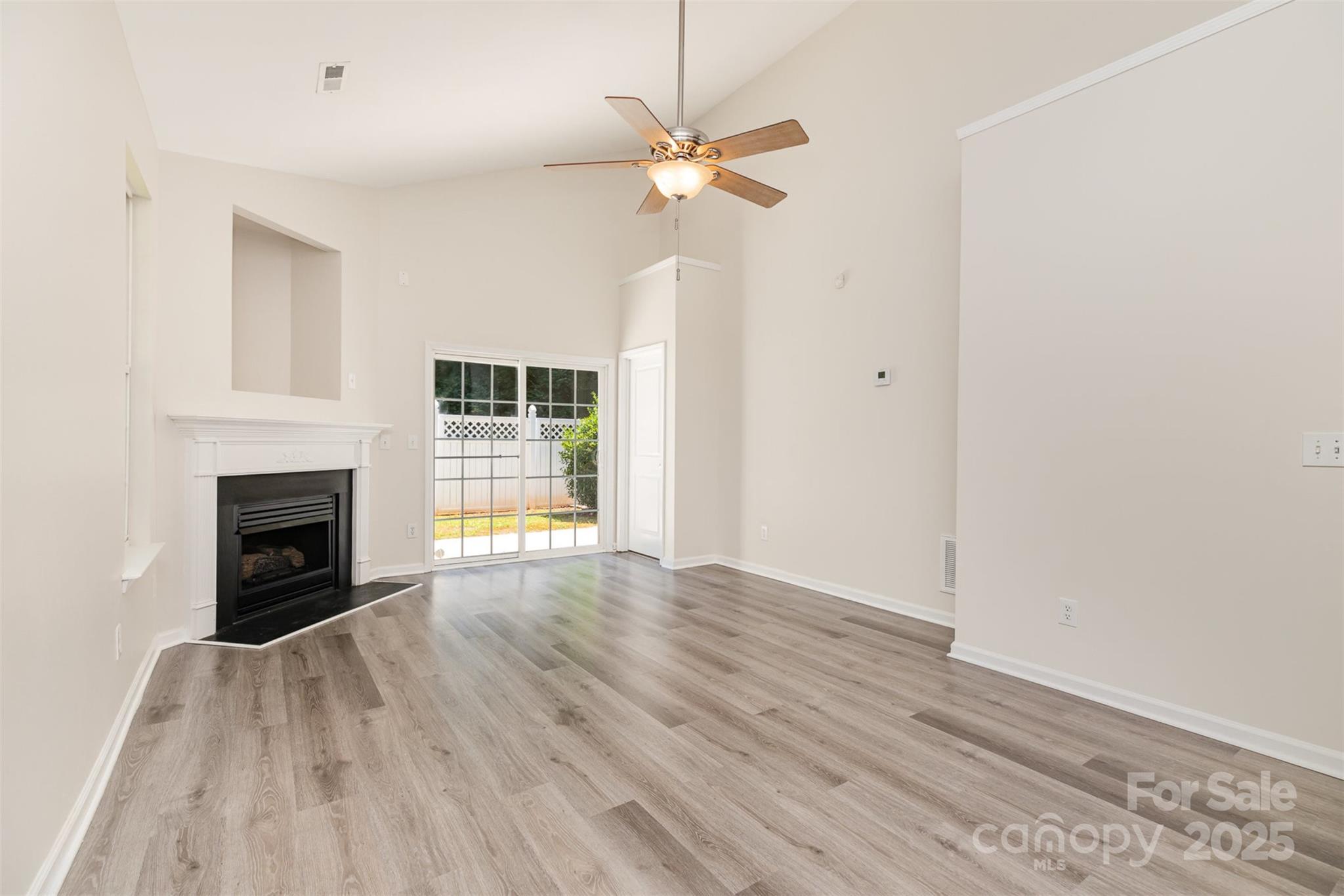 8390 Chaceview Court Property Photo 13