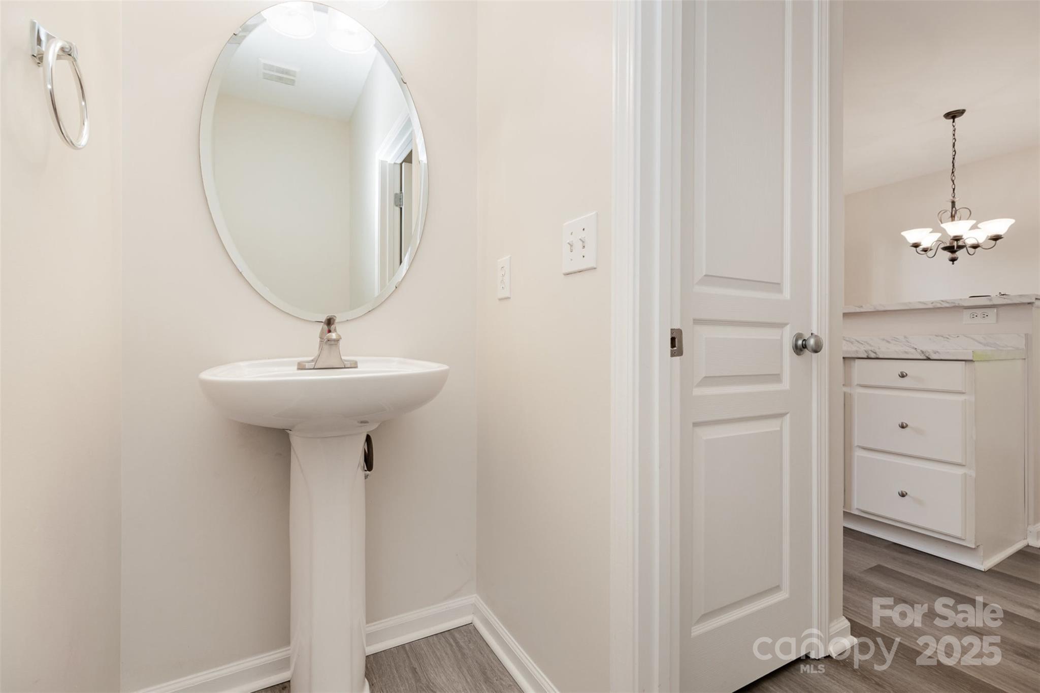 8390 Chaceview Court Property Photo 23
