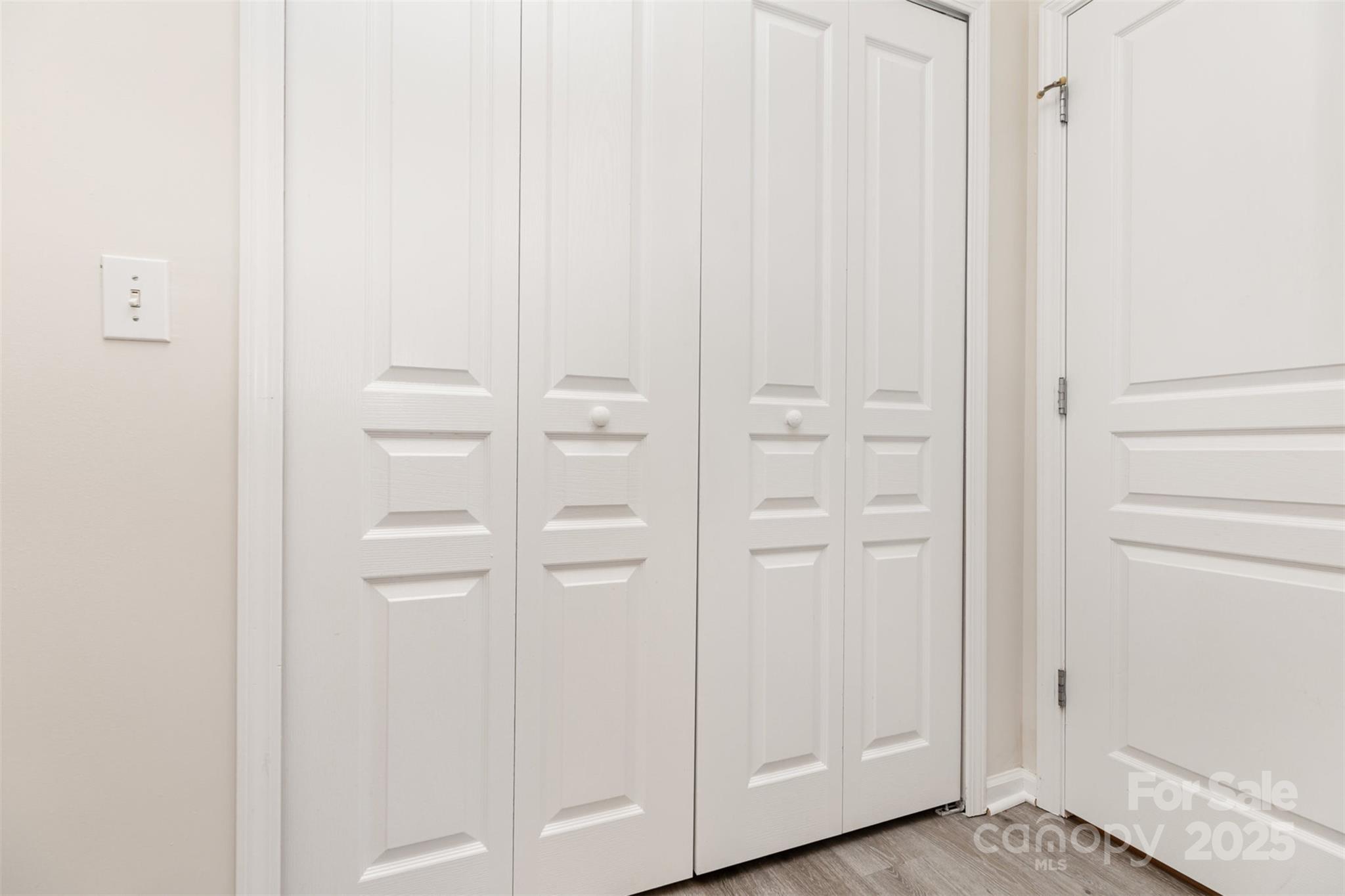 8390 Chaceview Court Property Photo 35