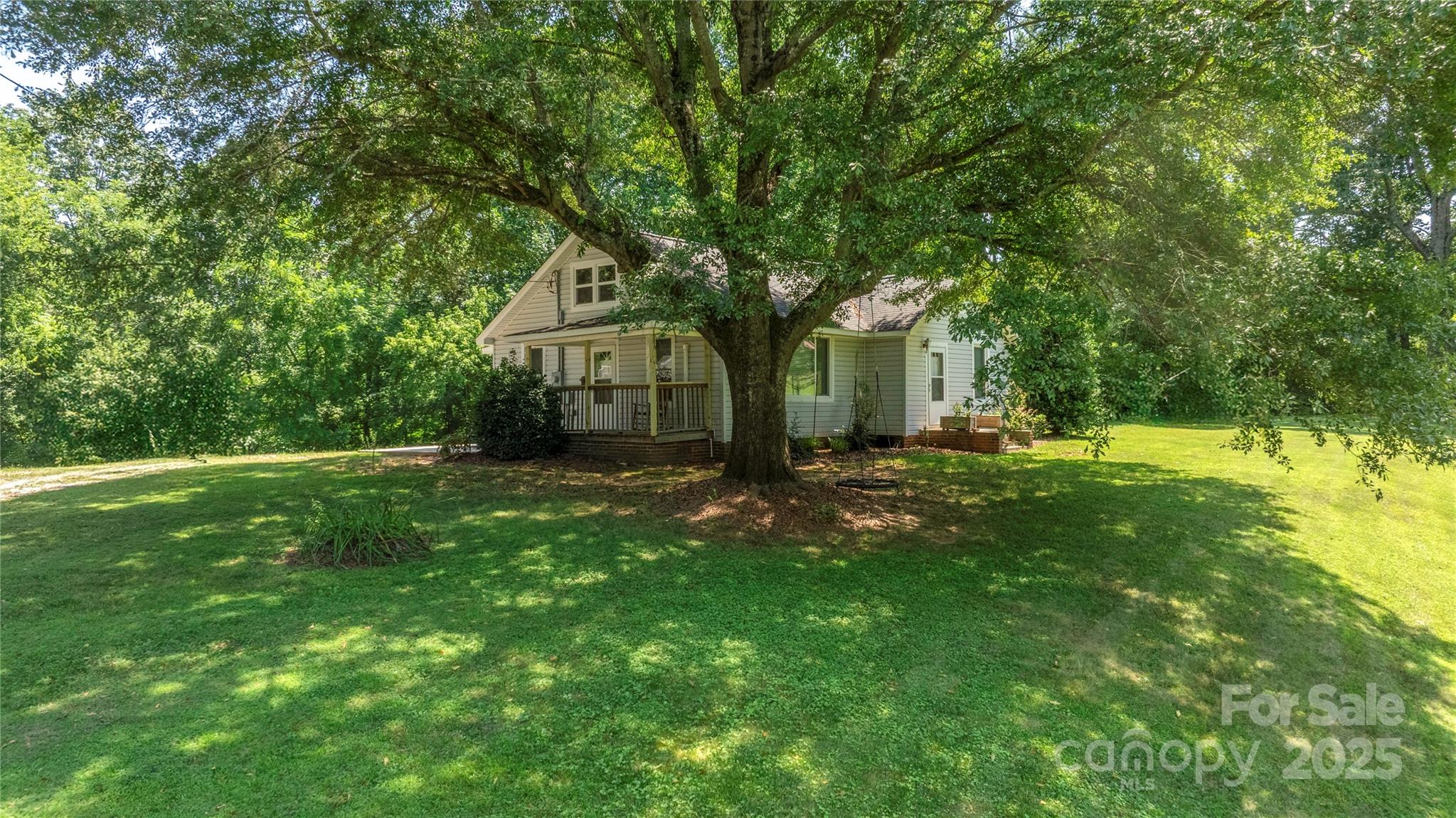 2770 St James Church Road Property Photo 3